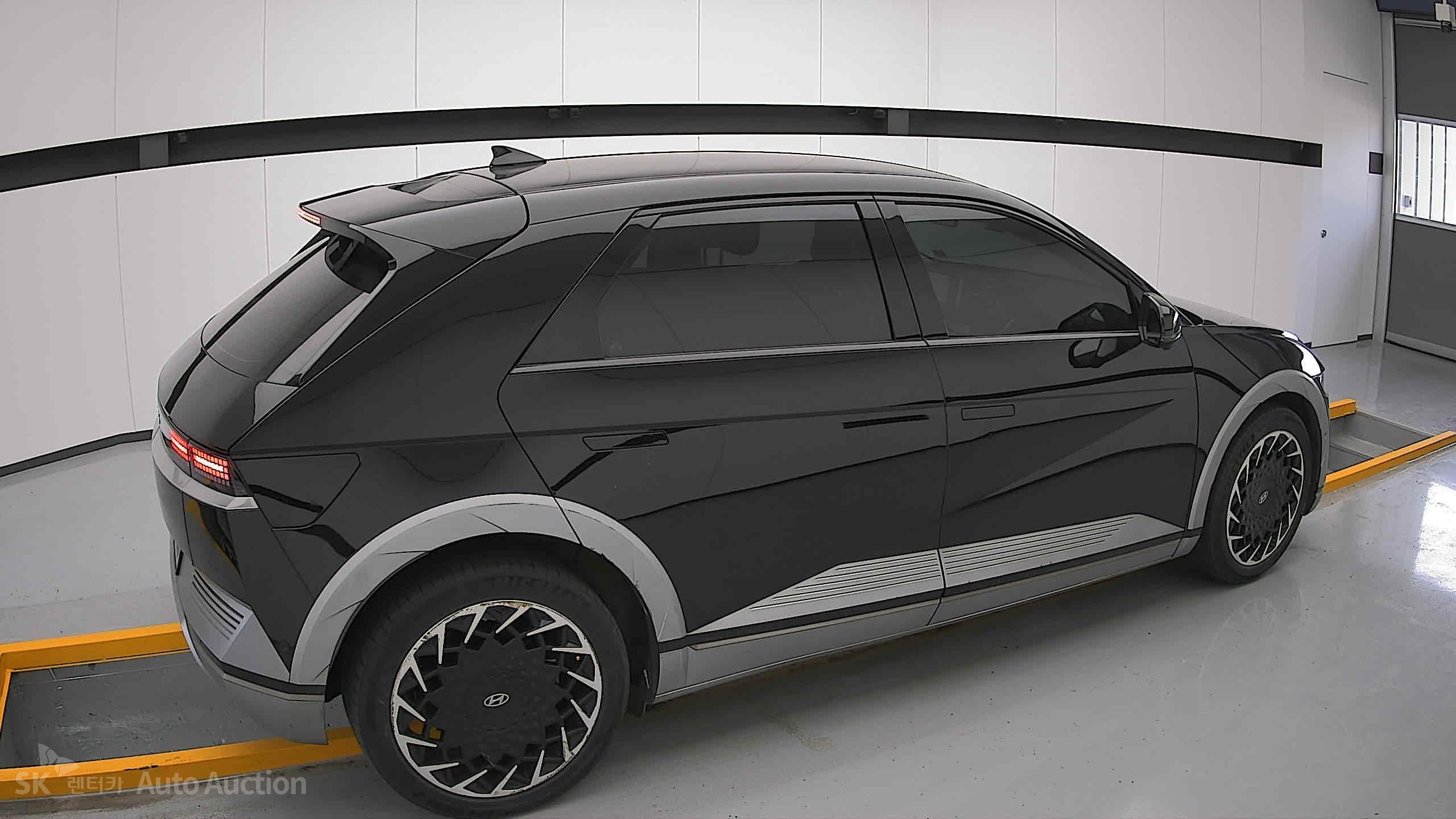 2022 - hyundai ioniq