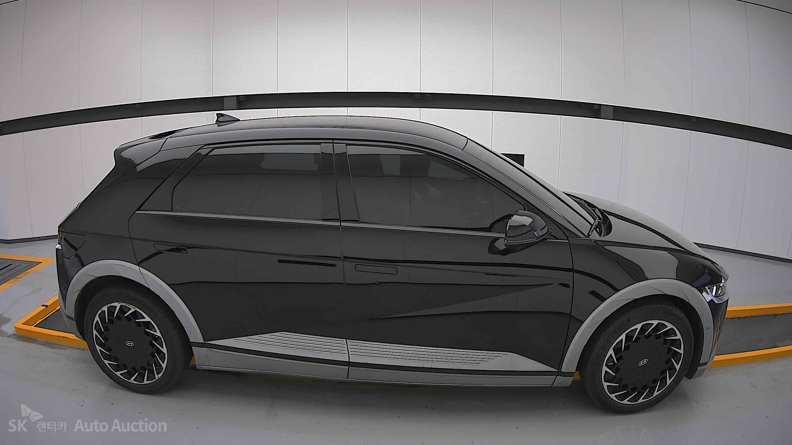 2022 - hyundai ioniq