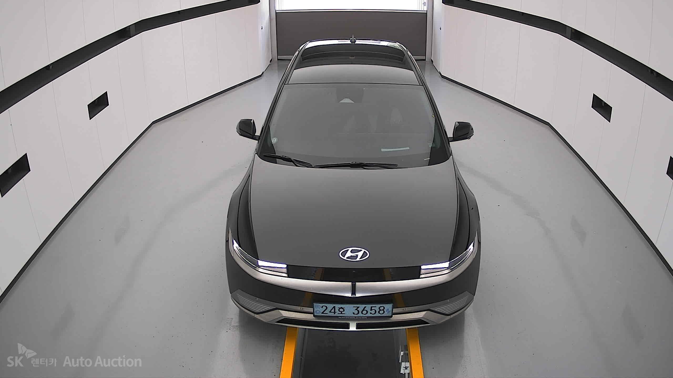 2022 - hyundai ioniq