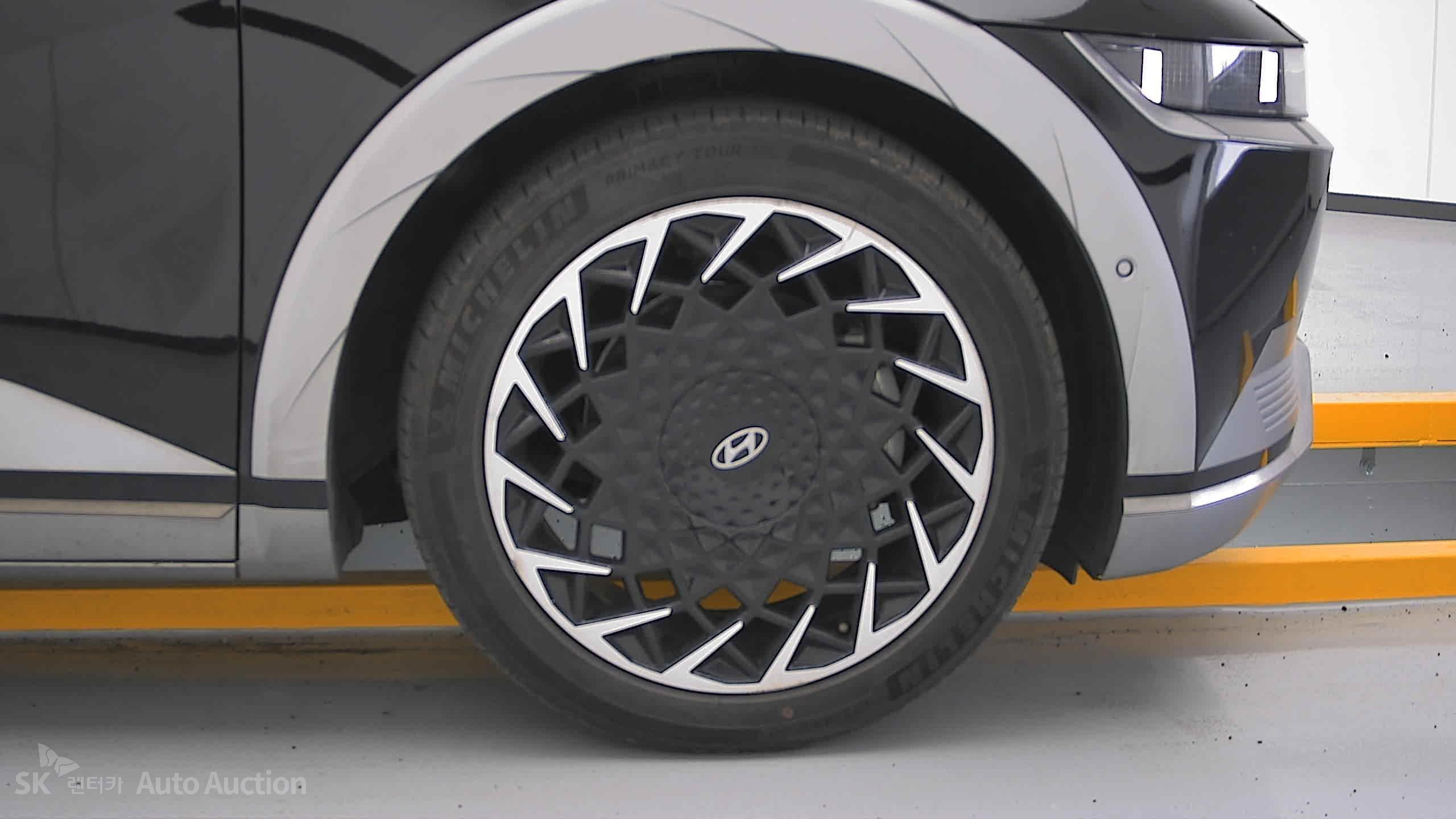 2022 - hyundai ioniq