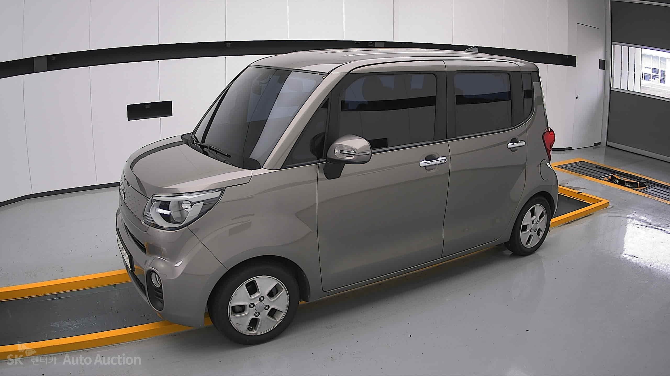 2021 - kia ray