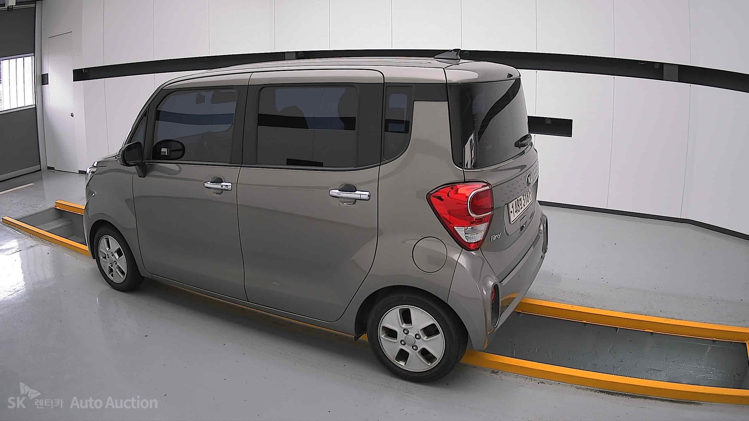 2021 - kia ray