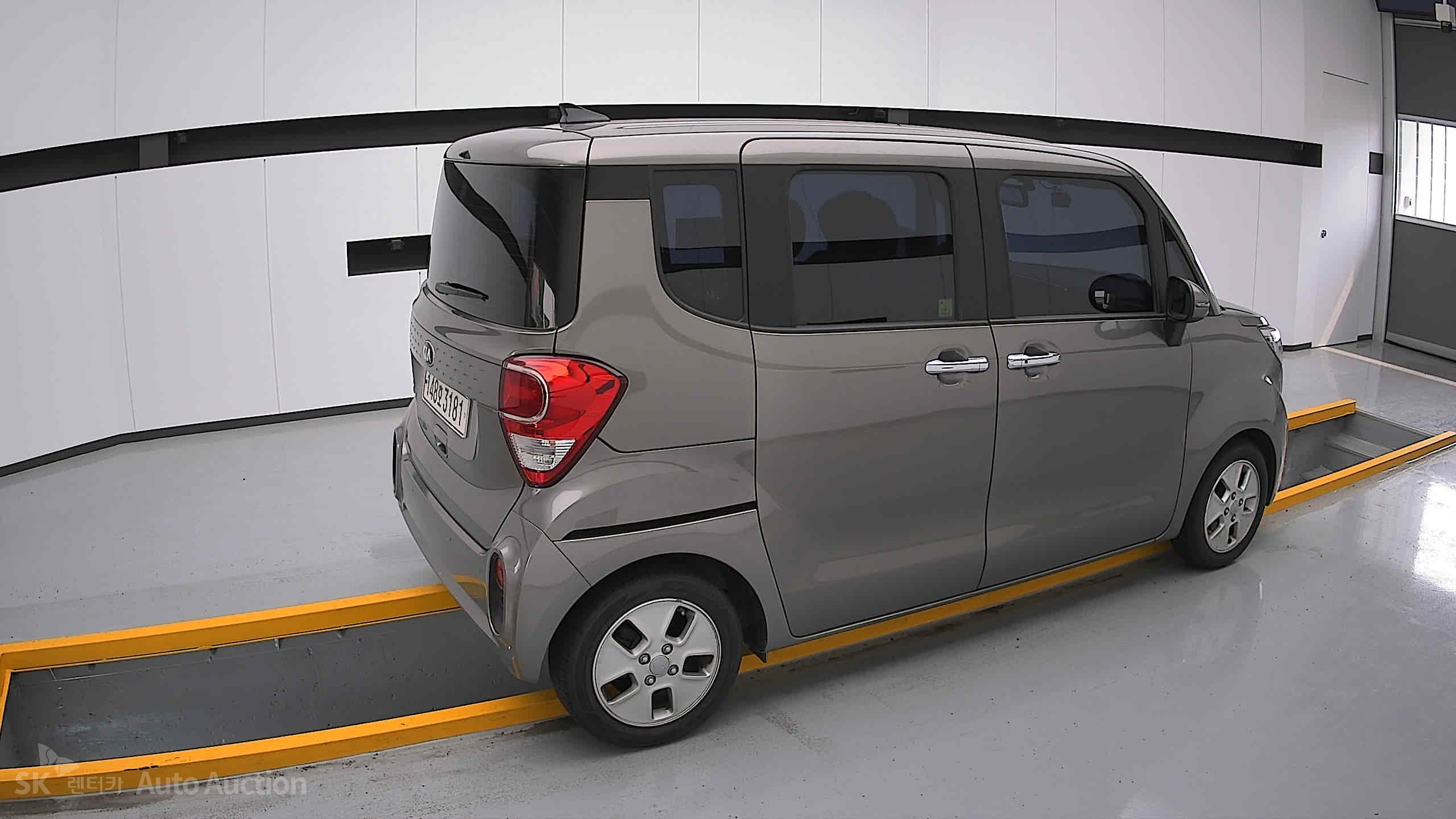 2021 - kia ray