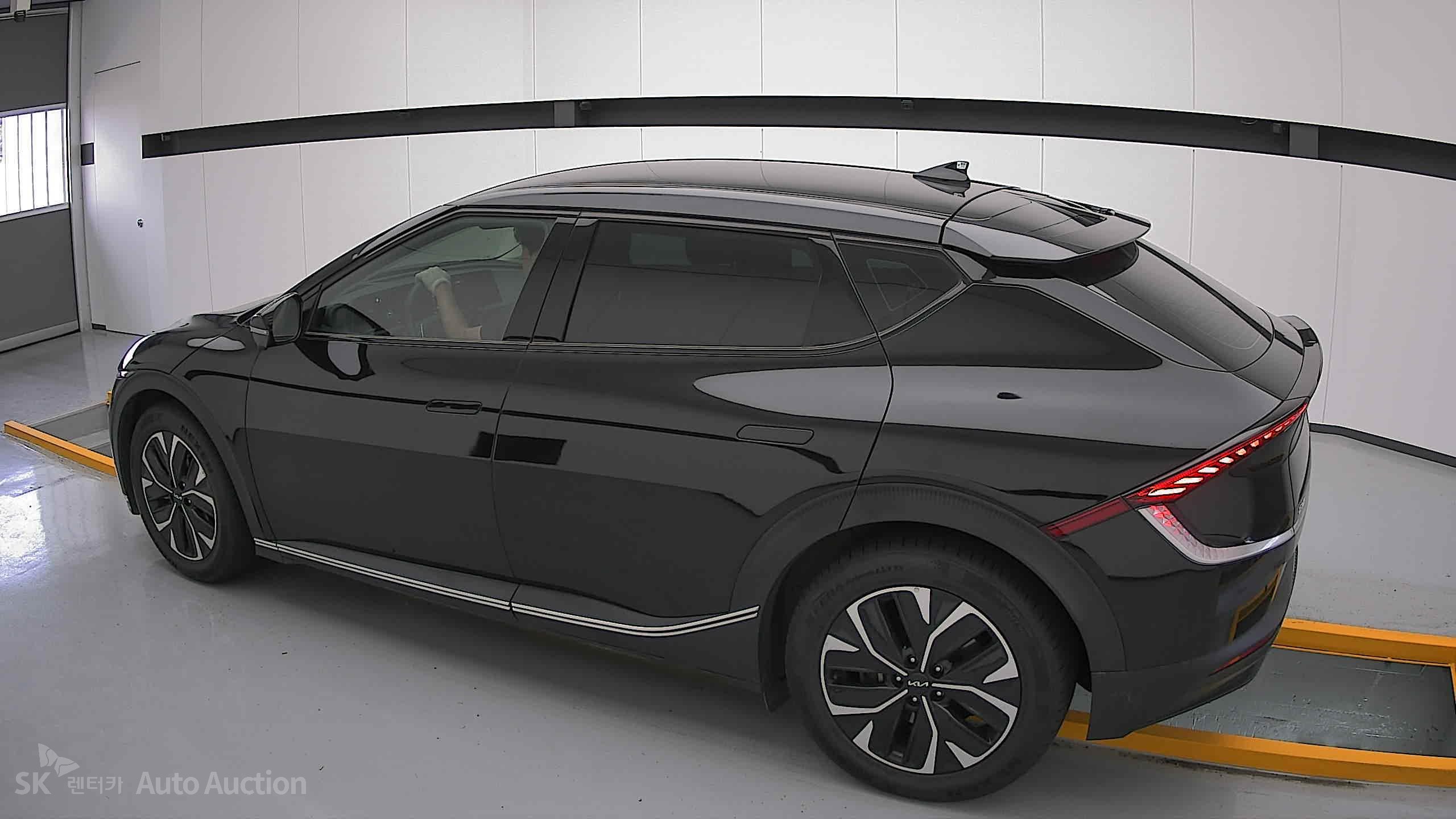 2022 - kia ev6