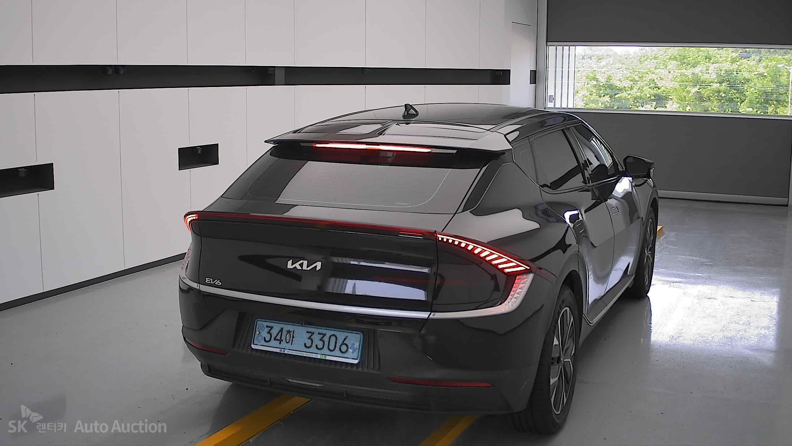 2022 - kia ev6