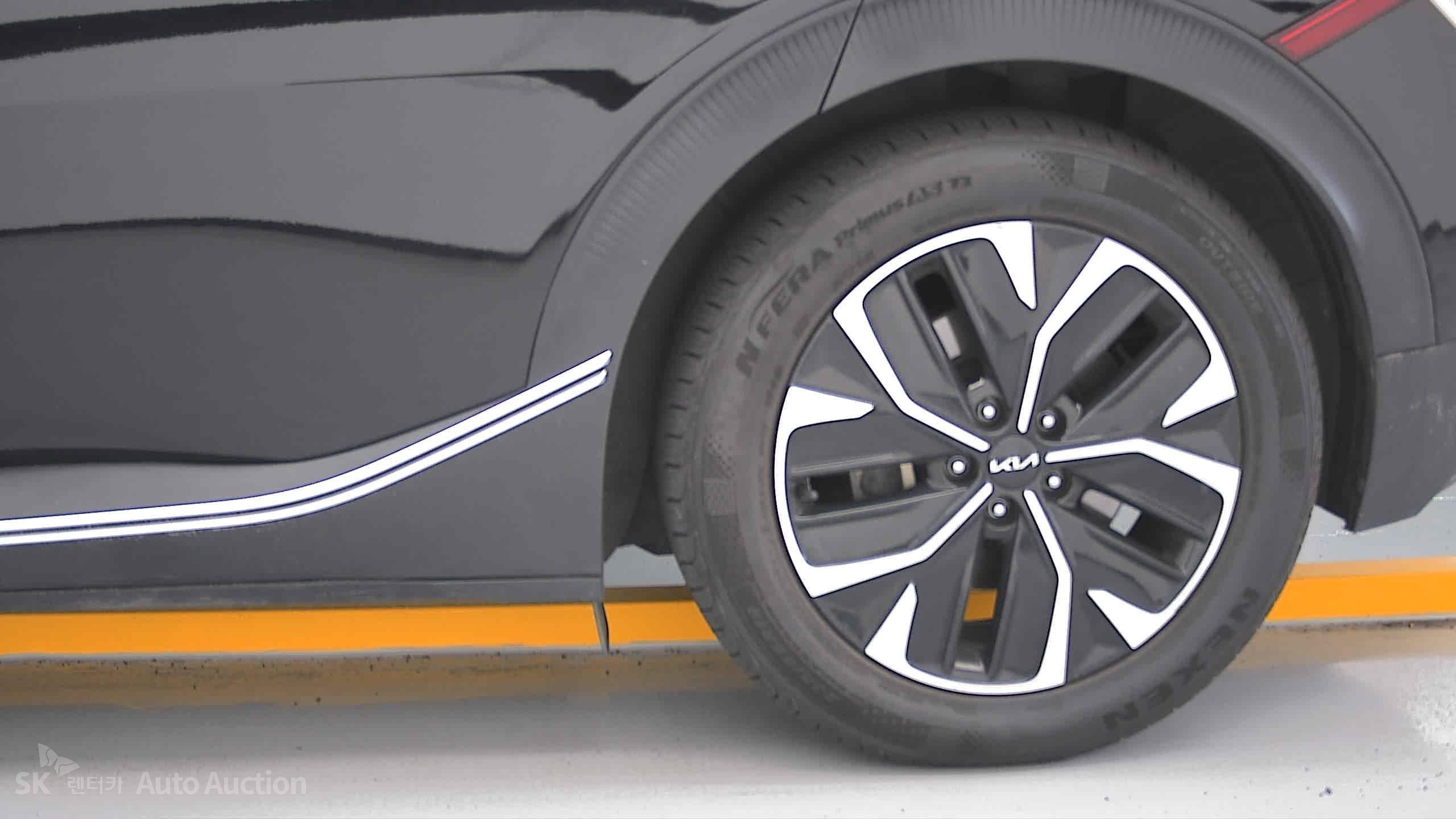 2022 - kia ev6