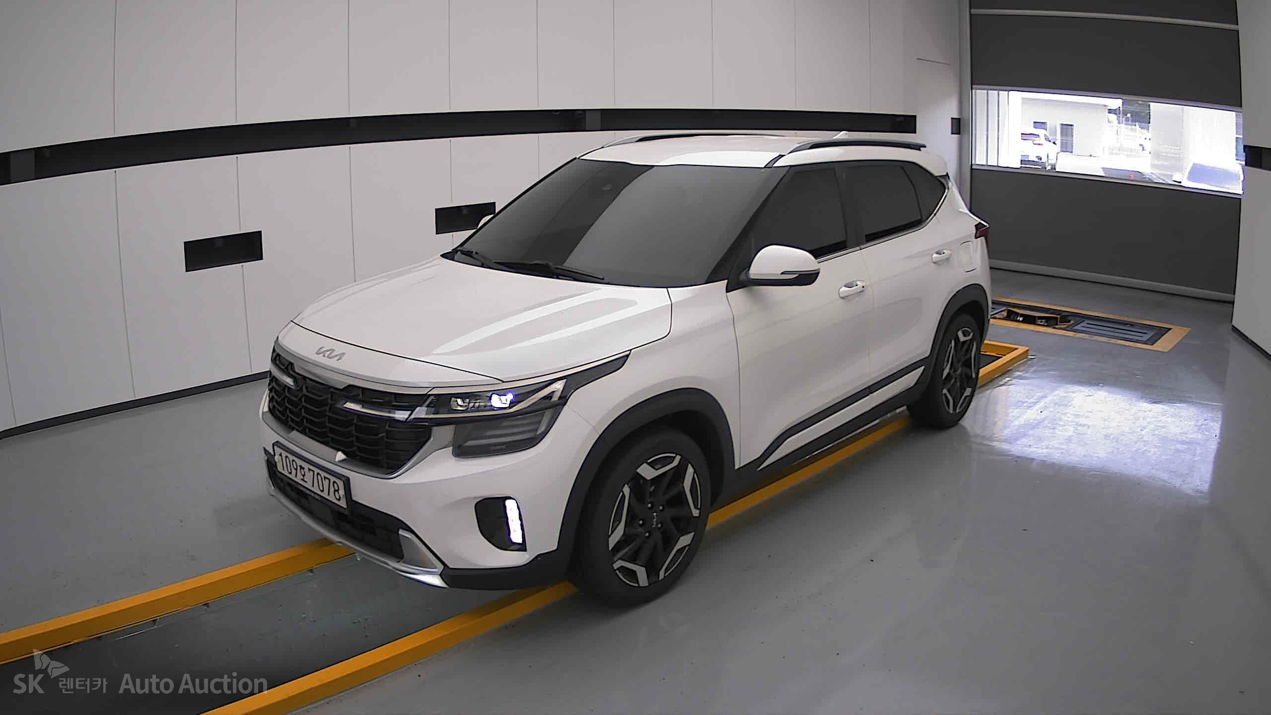 2023 - kia seltos