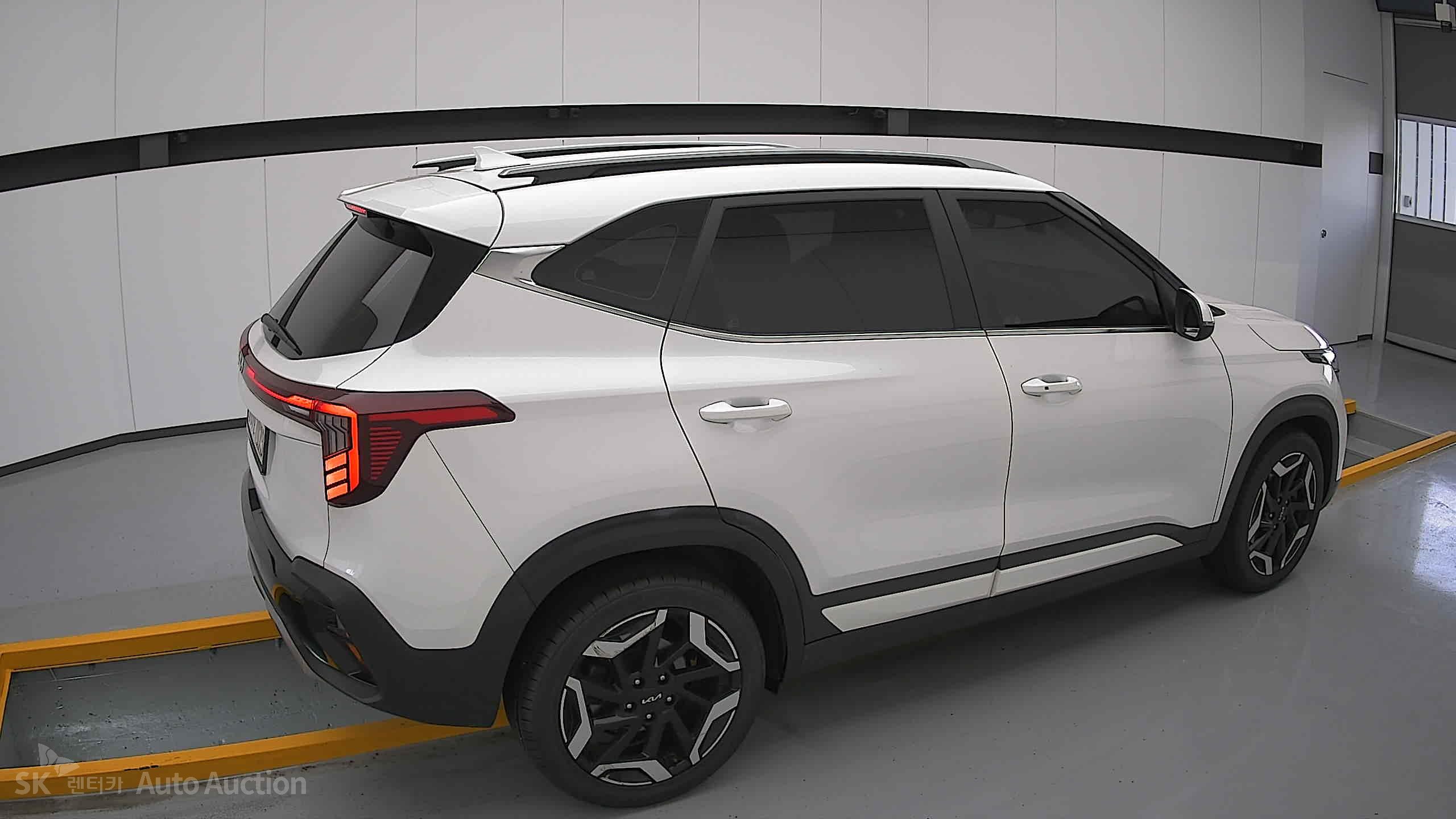 2023 - kia seltos