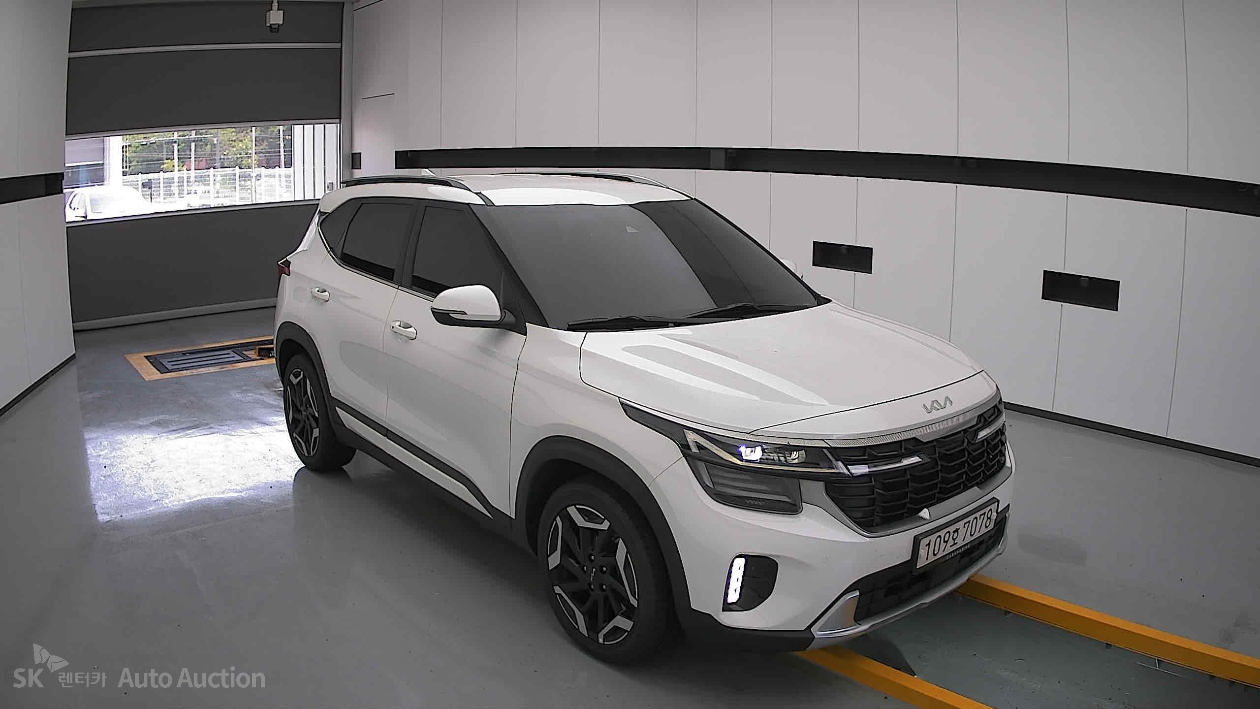 2023 - kia seltos