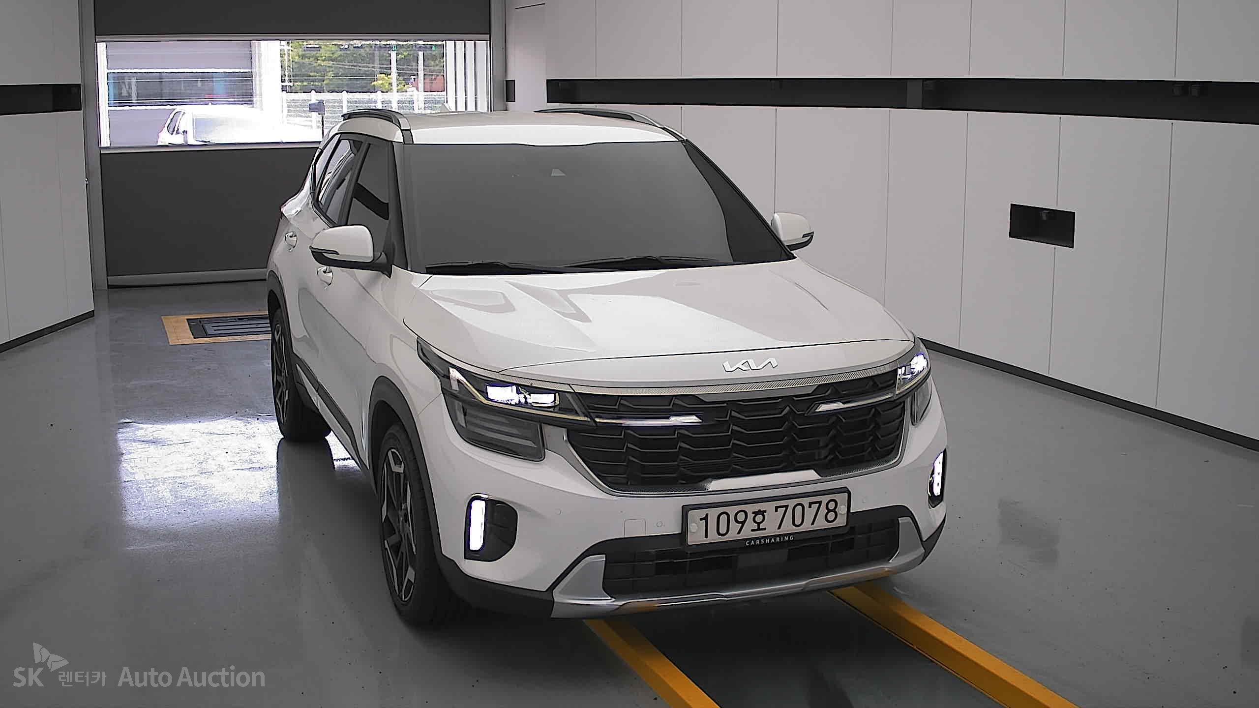 2023 - kia seltos