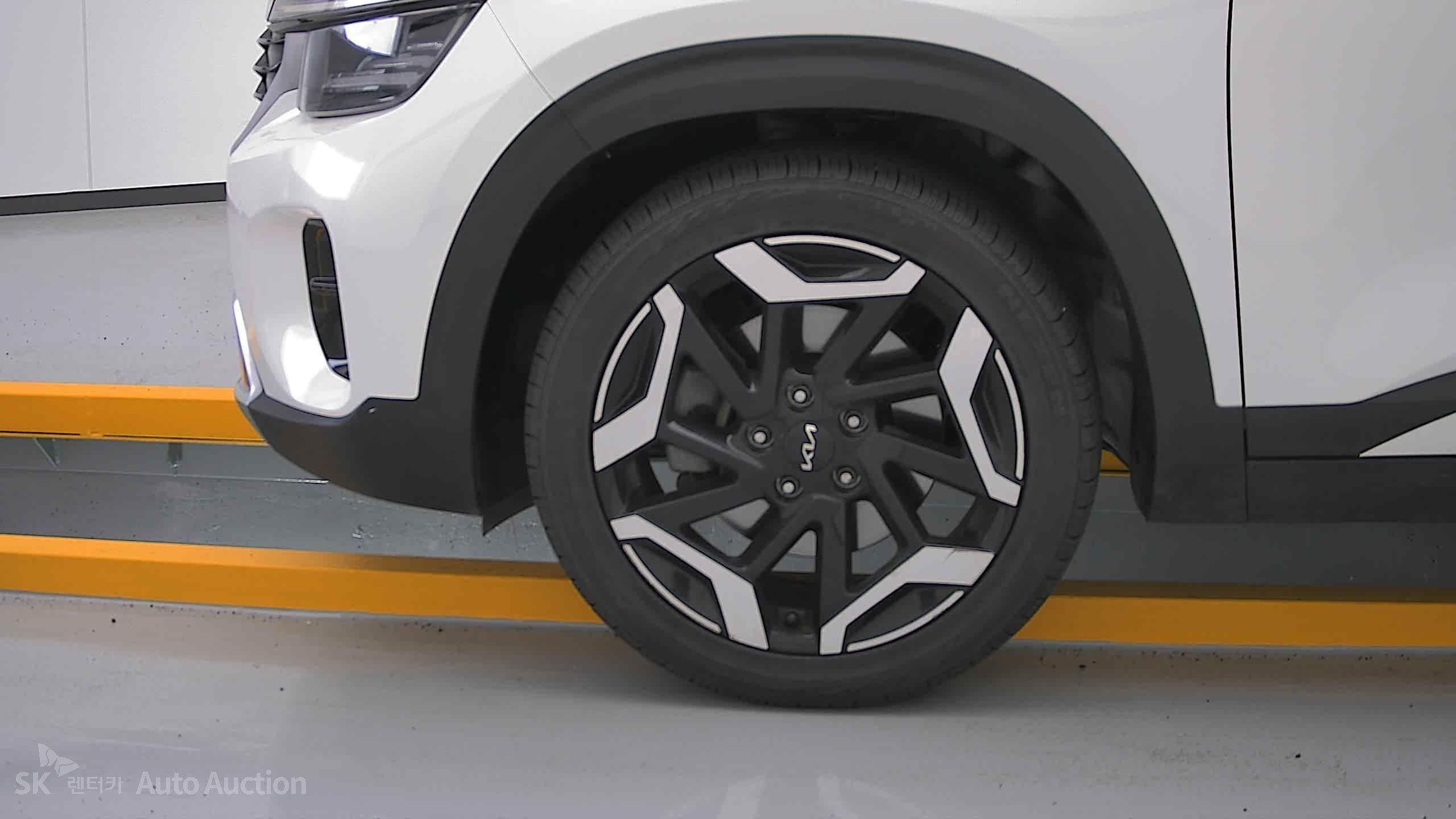 2023 - kia seltos
