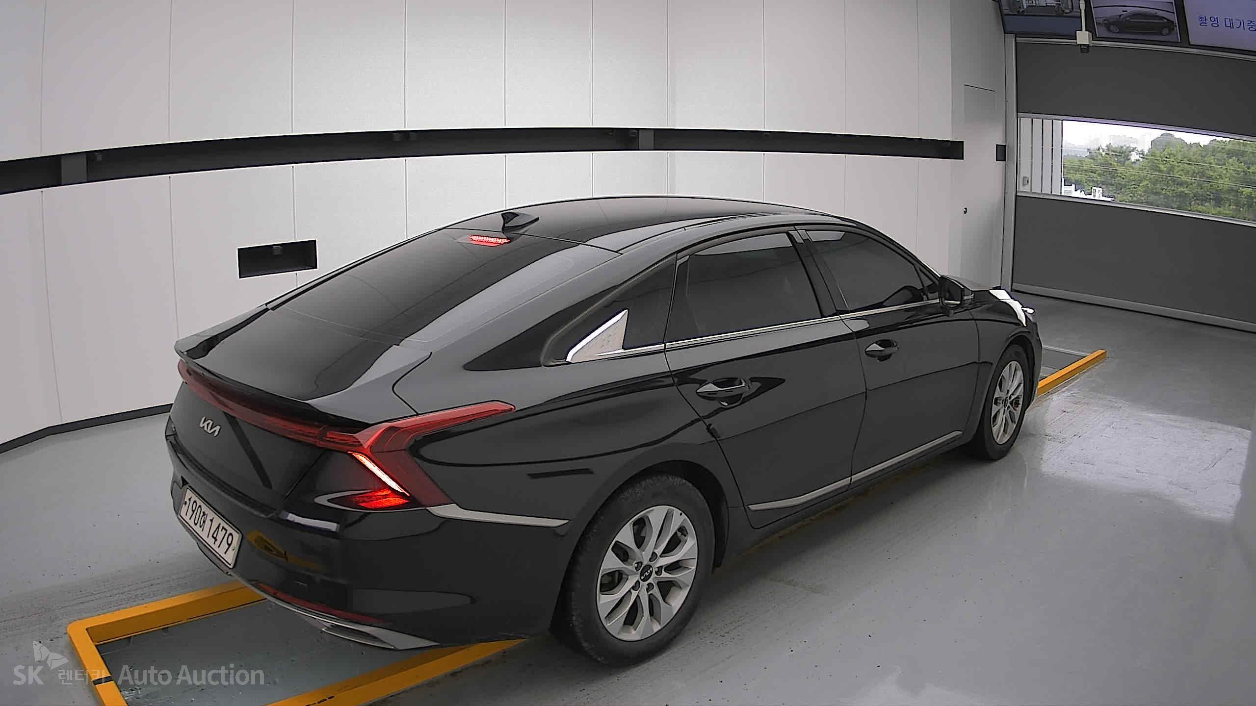 2022 - kia k8