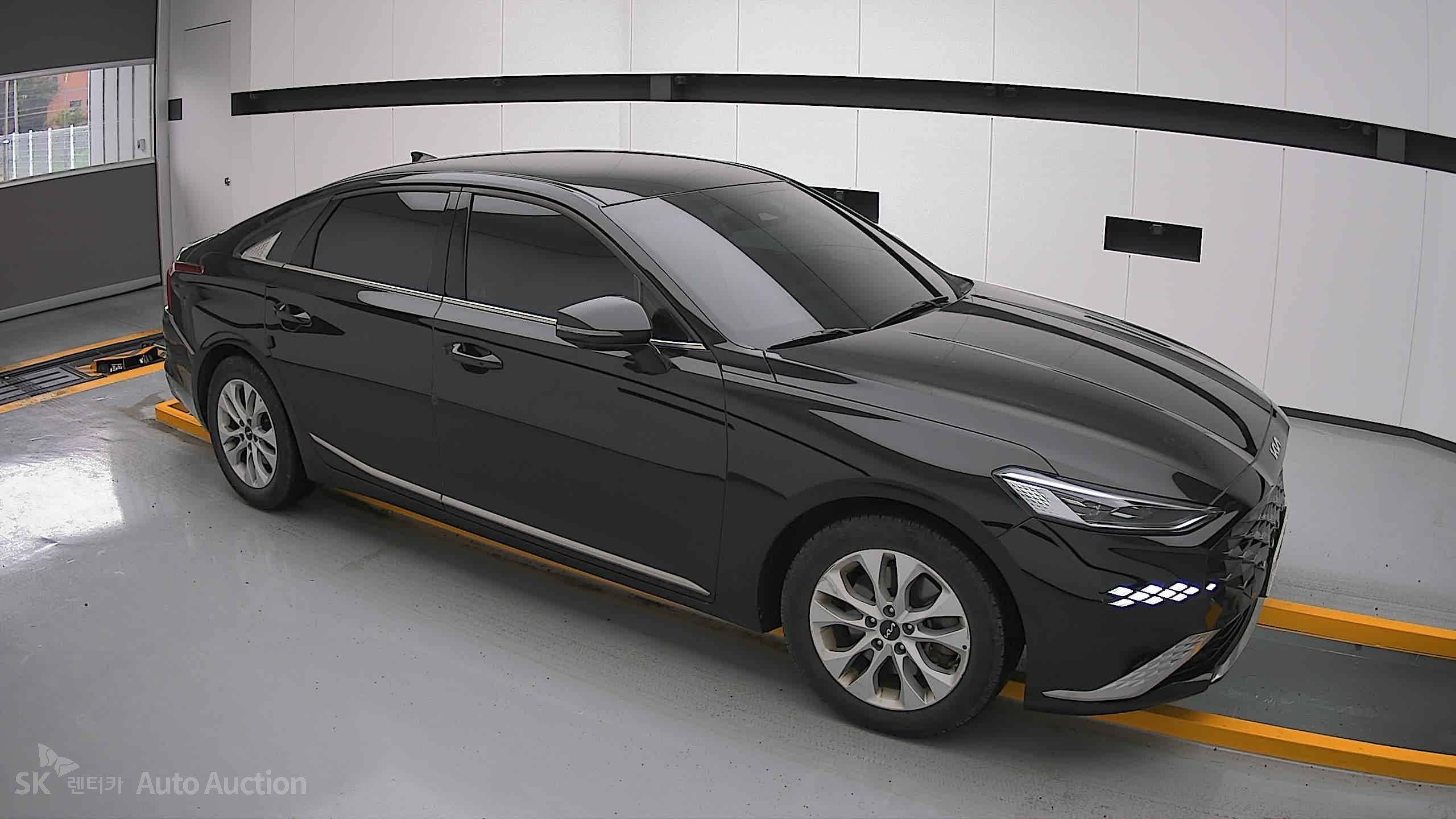 2022 - kia k8