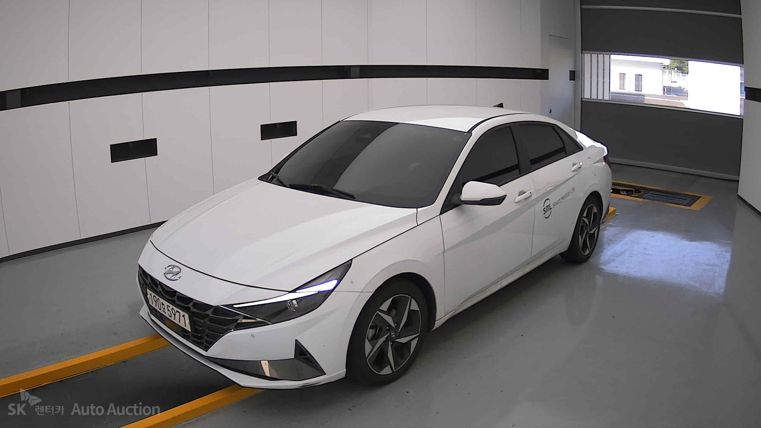 2023 - hyundai avante