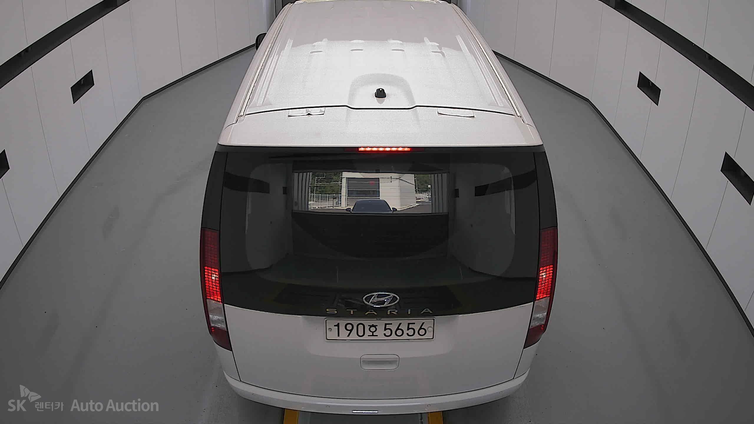 2022 - hyundai staria