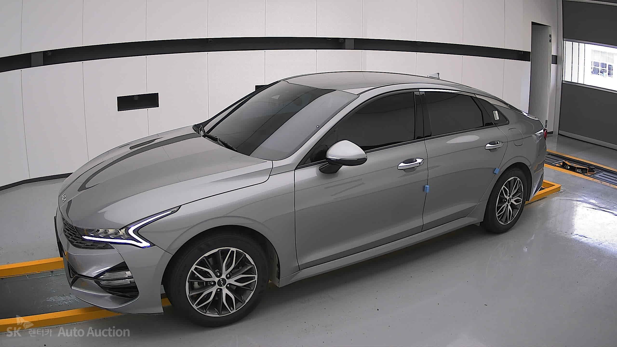 2023 - kia k5
