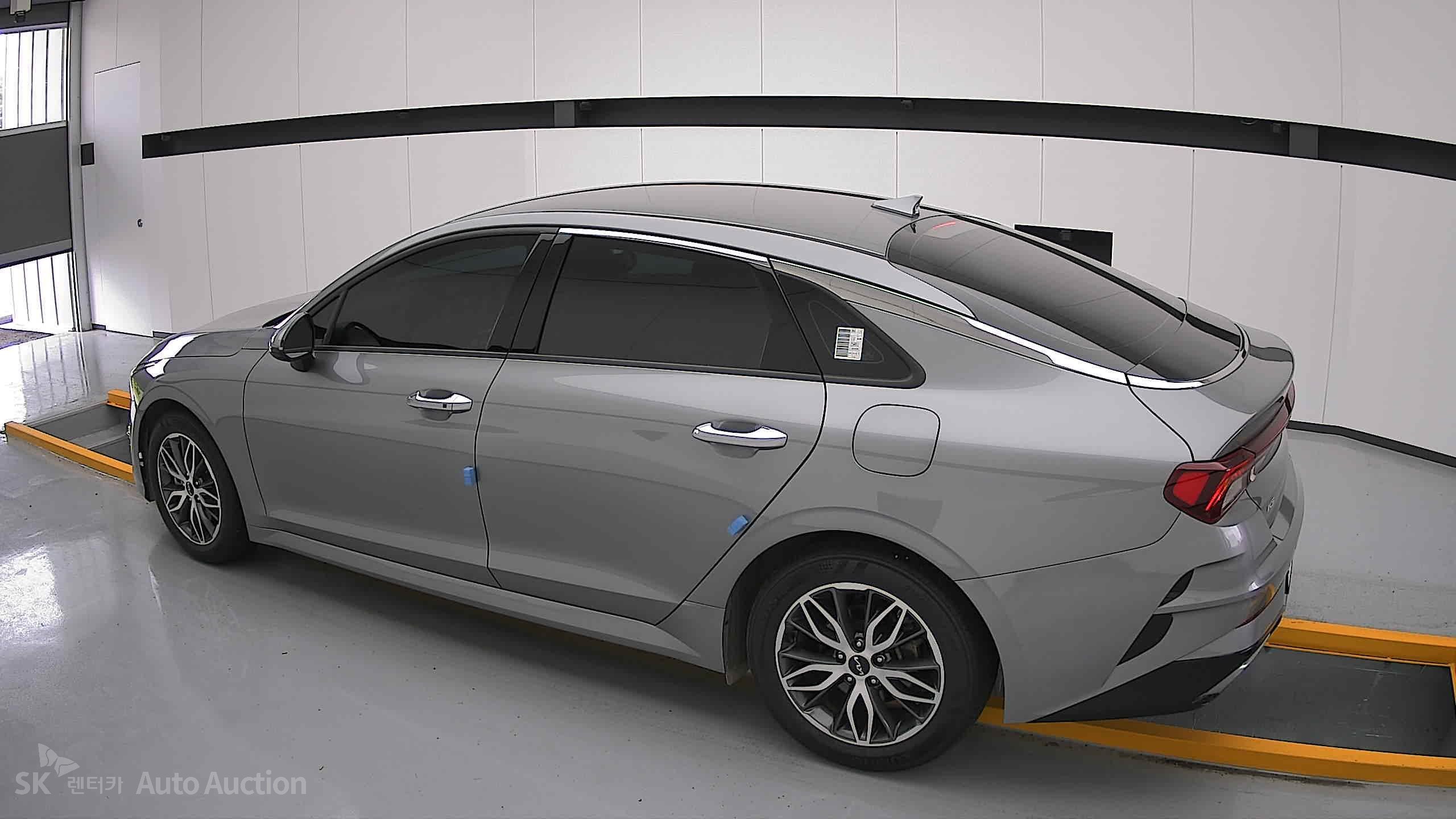 2023 - kia k5