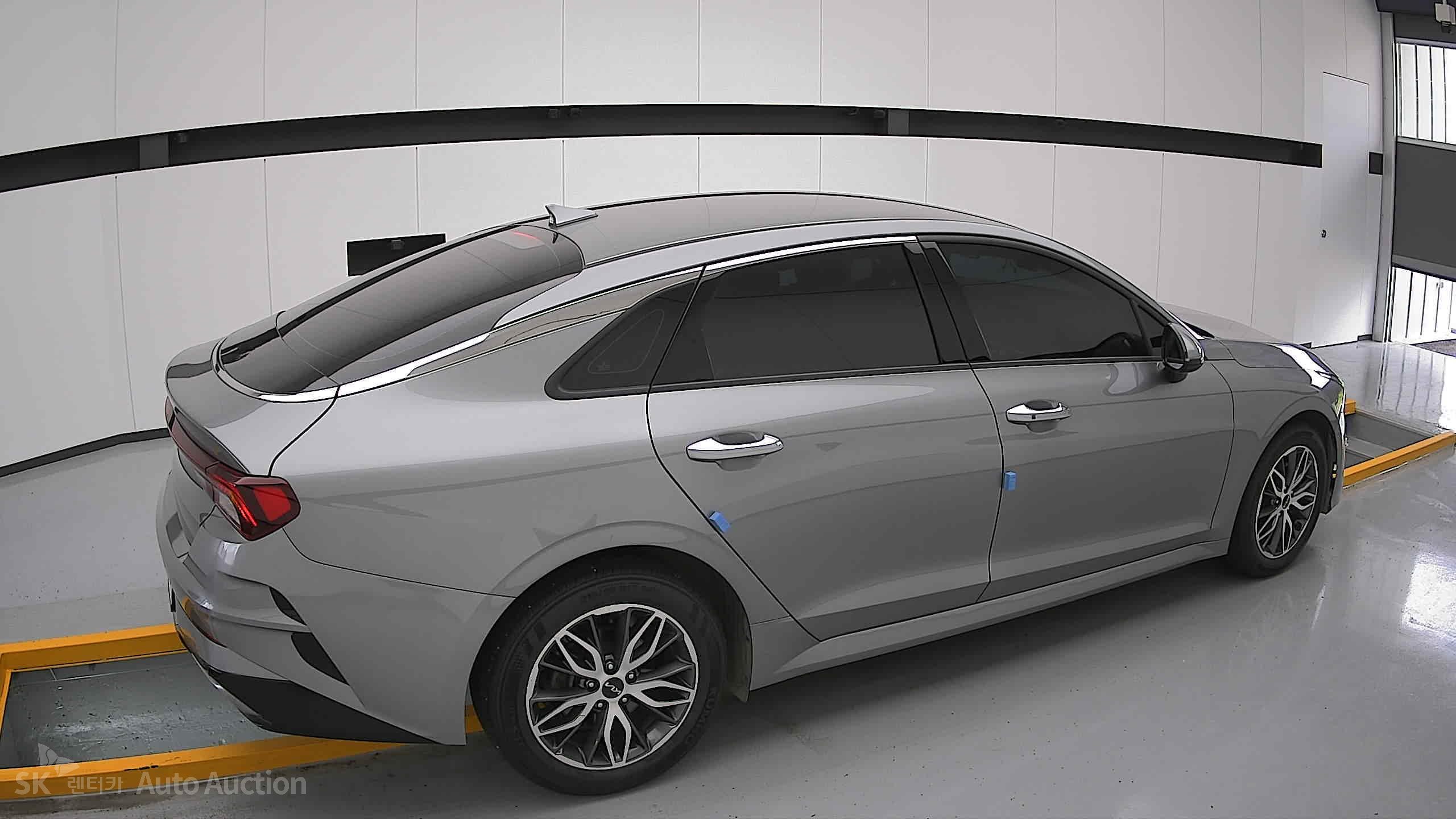 2023 - kia k5