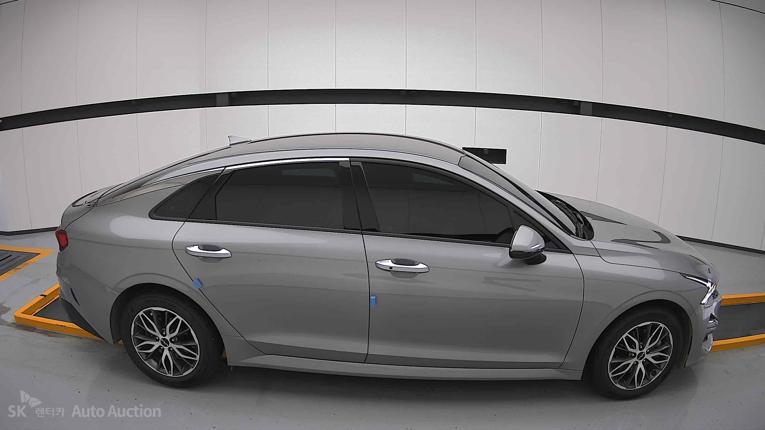 2023 - kia k5