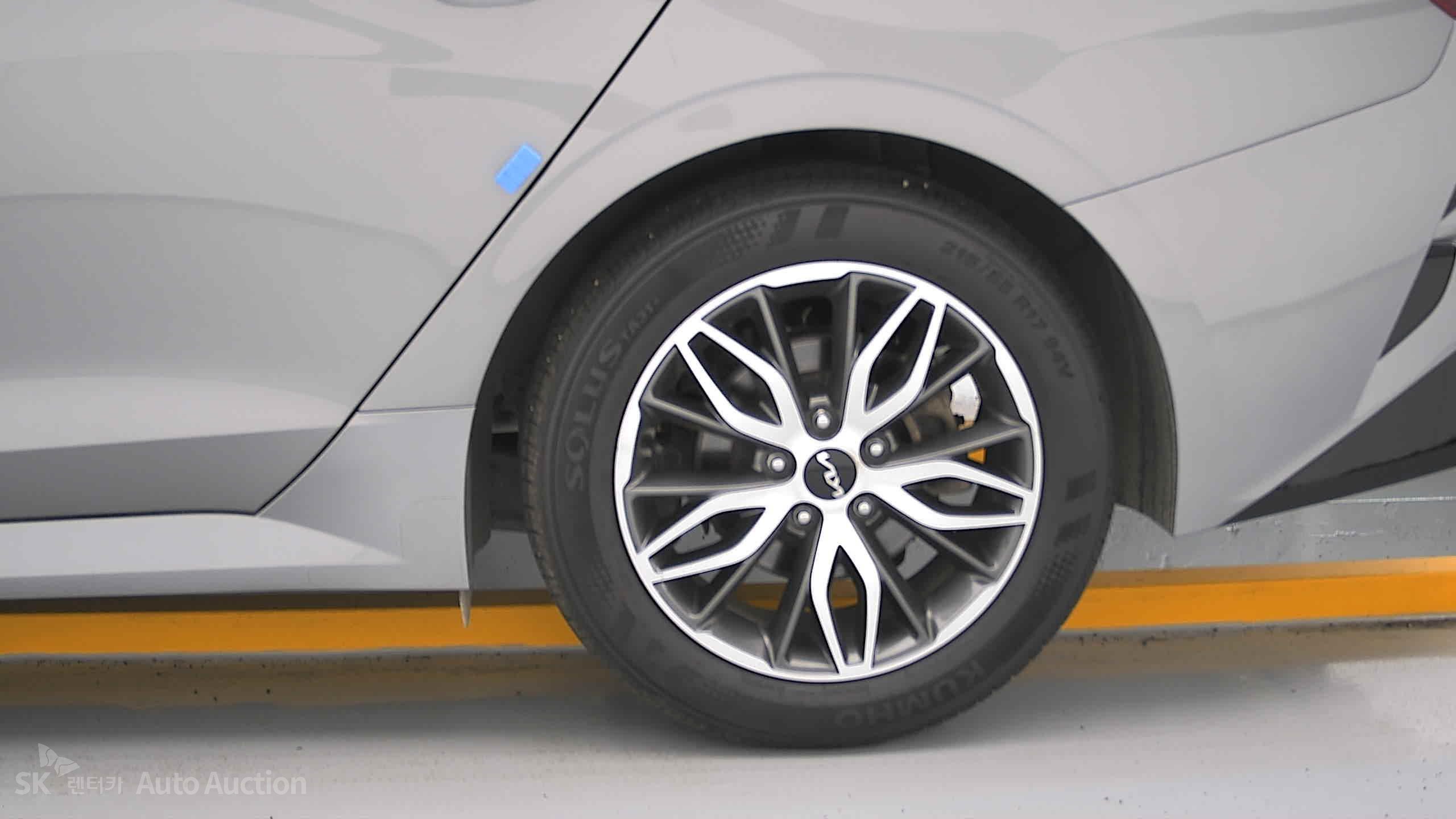 2023 - kia k5