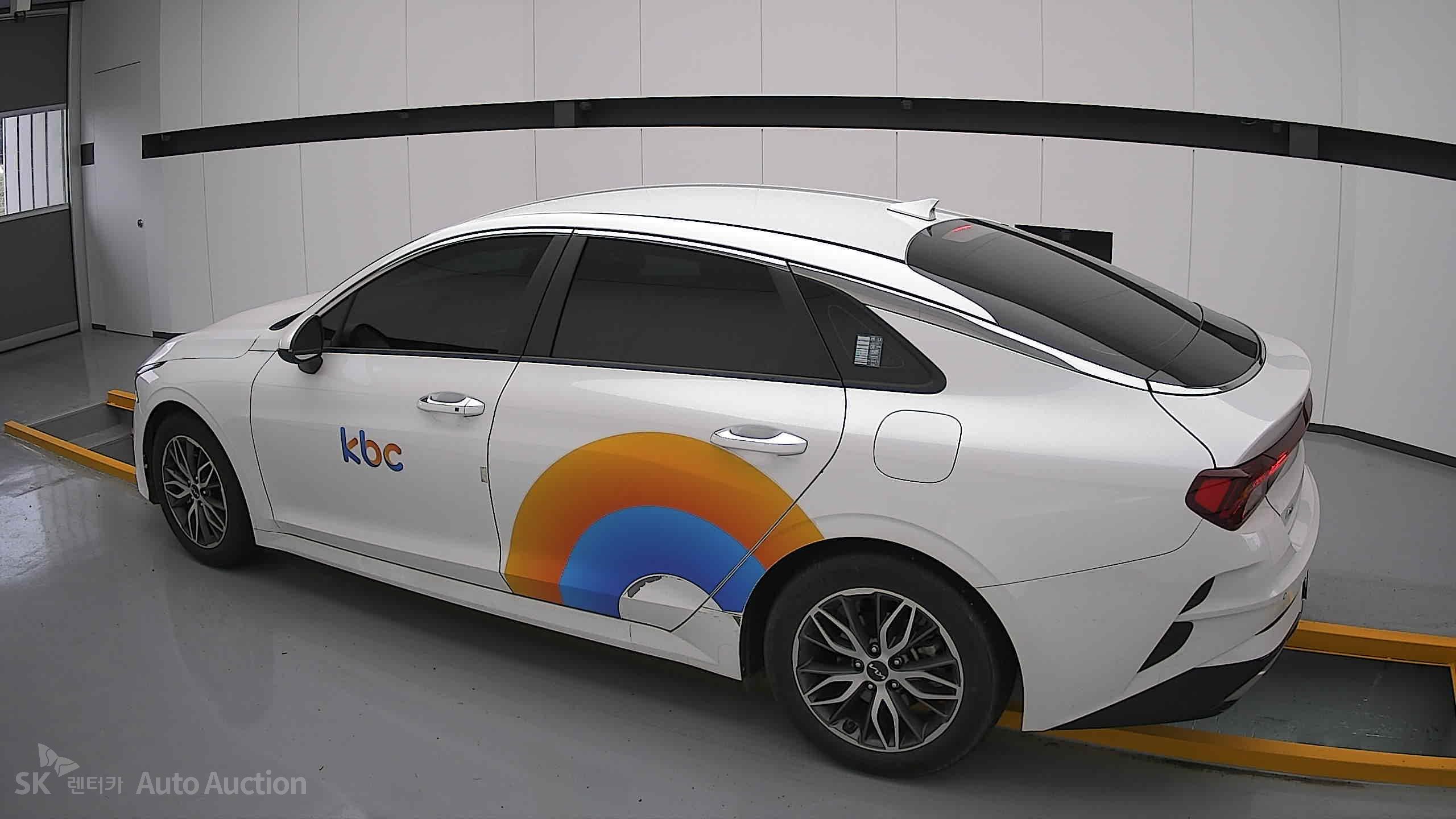 2022 - kia k5