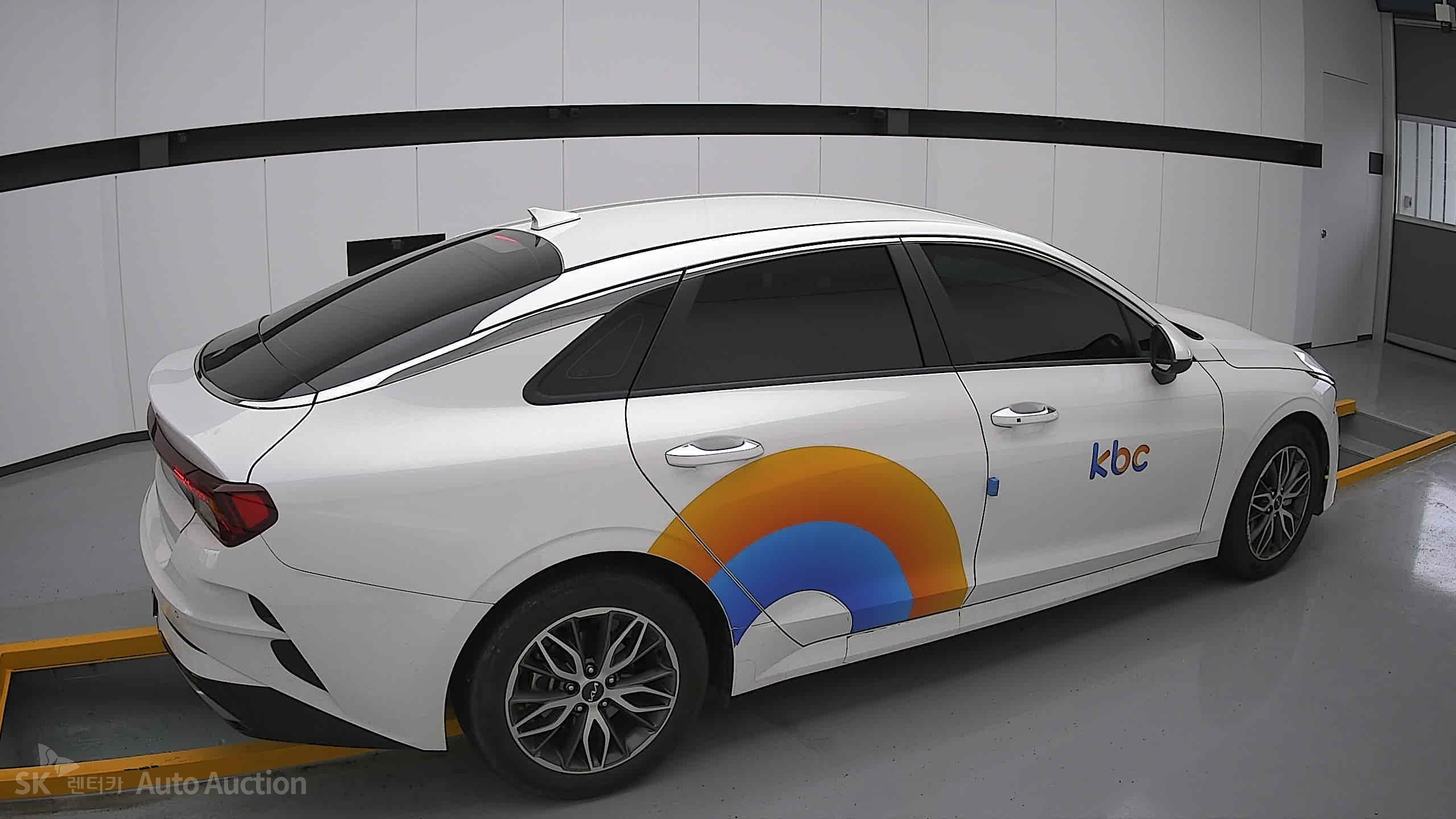 2022 - kia k5