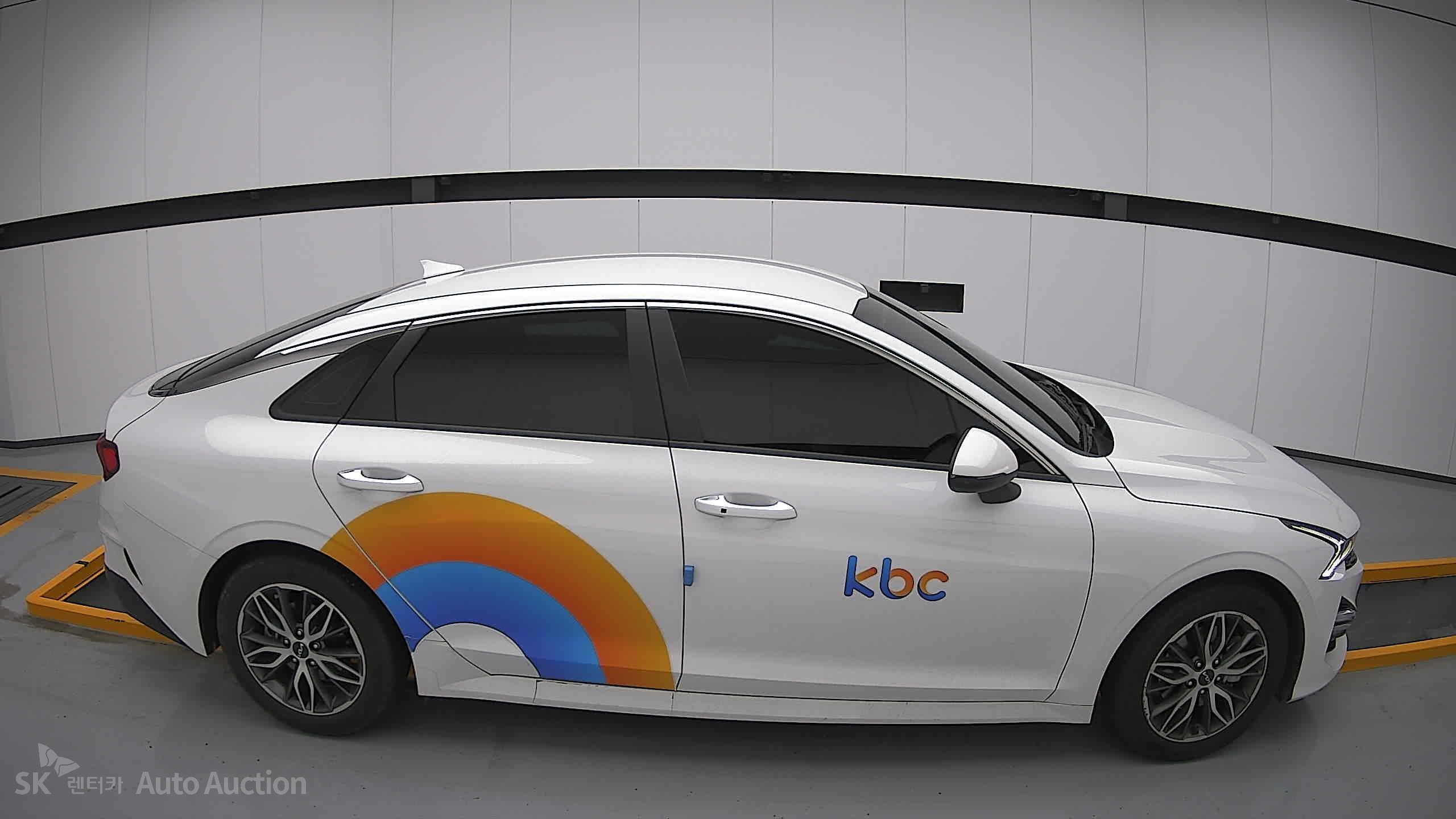 2022 - kia k5
