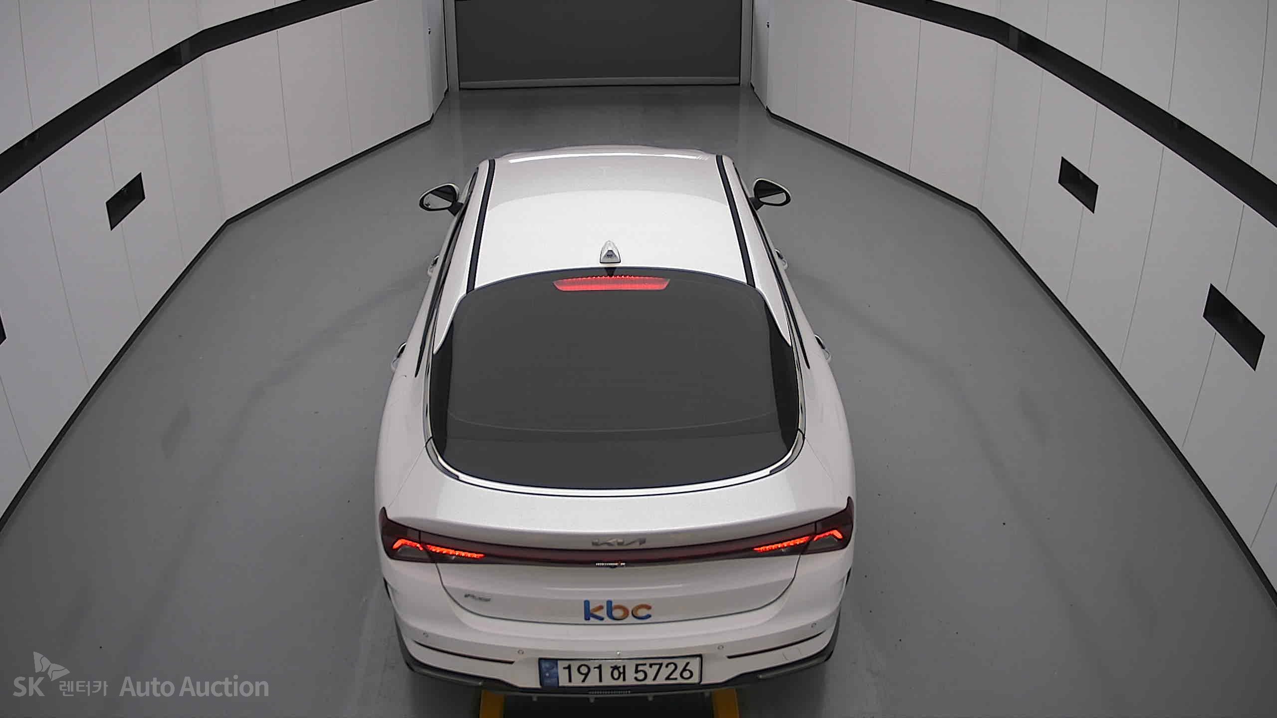 2022 - kia k5