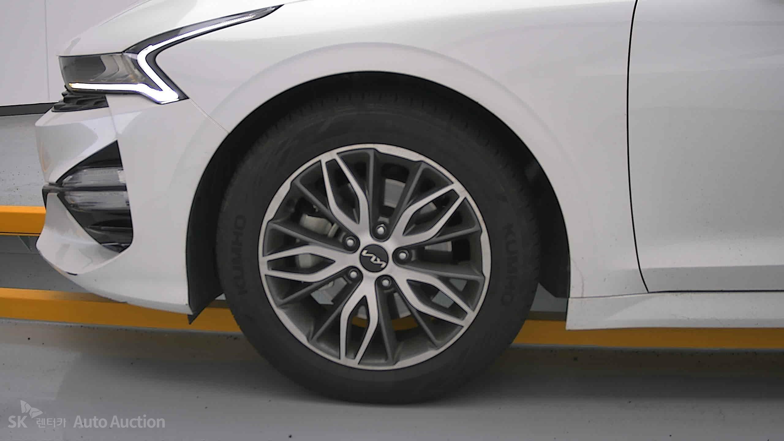 2022 - kia k5