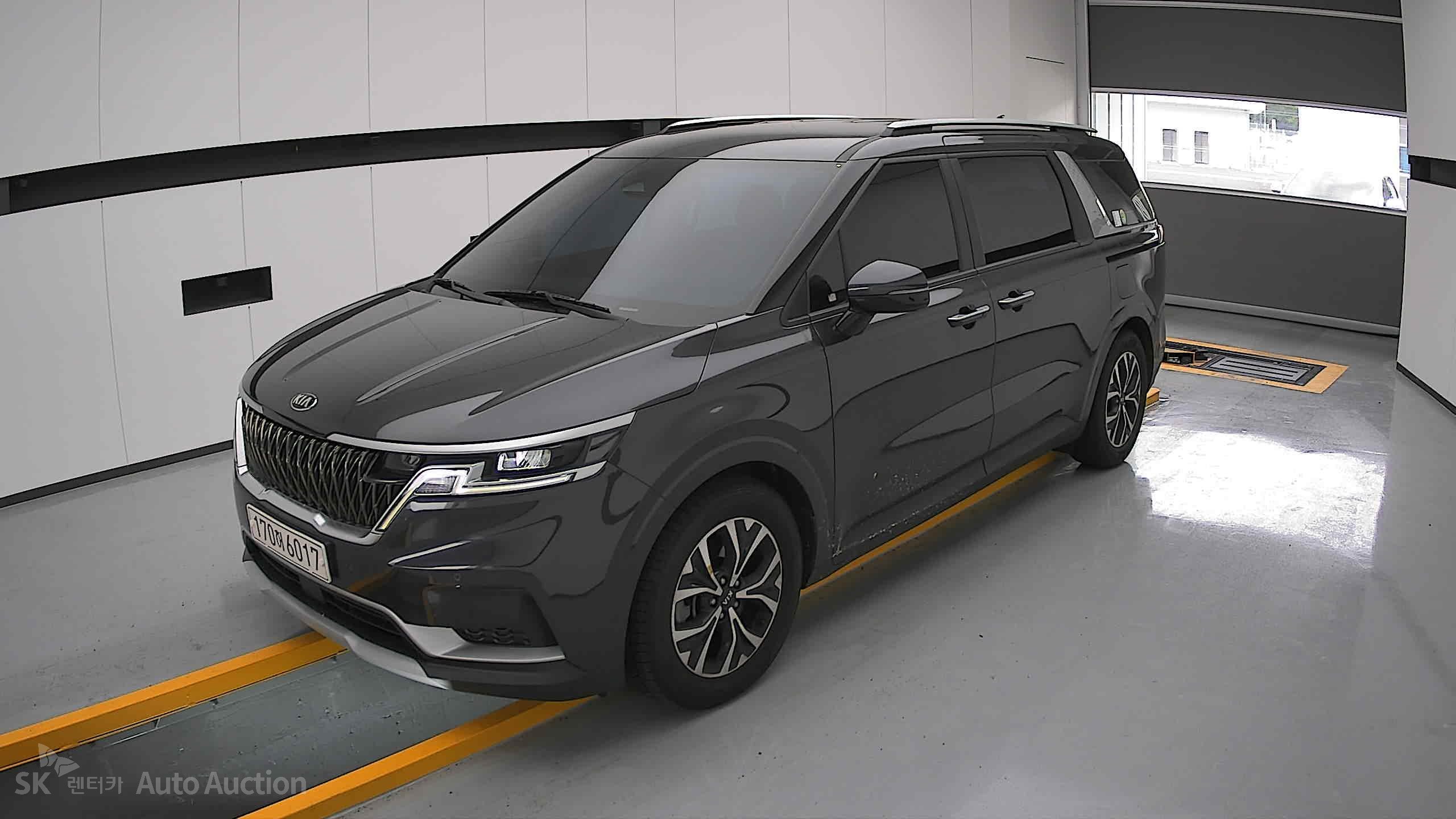 2021 - kia carnival