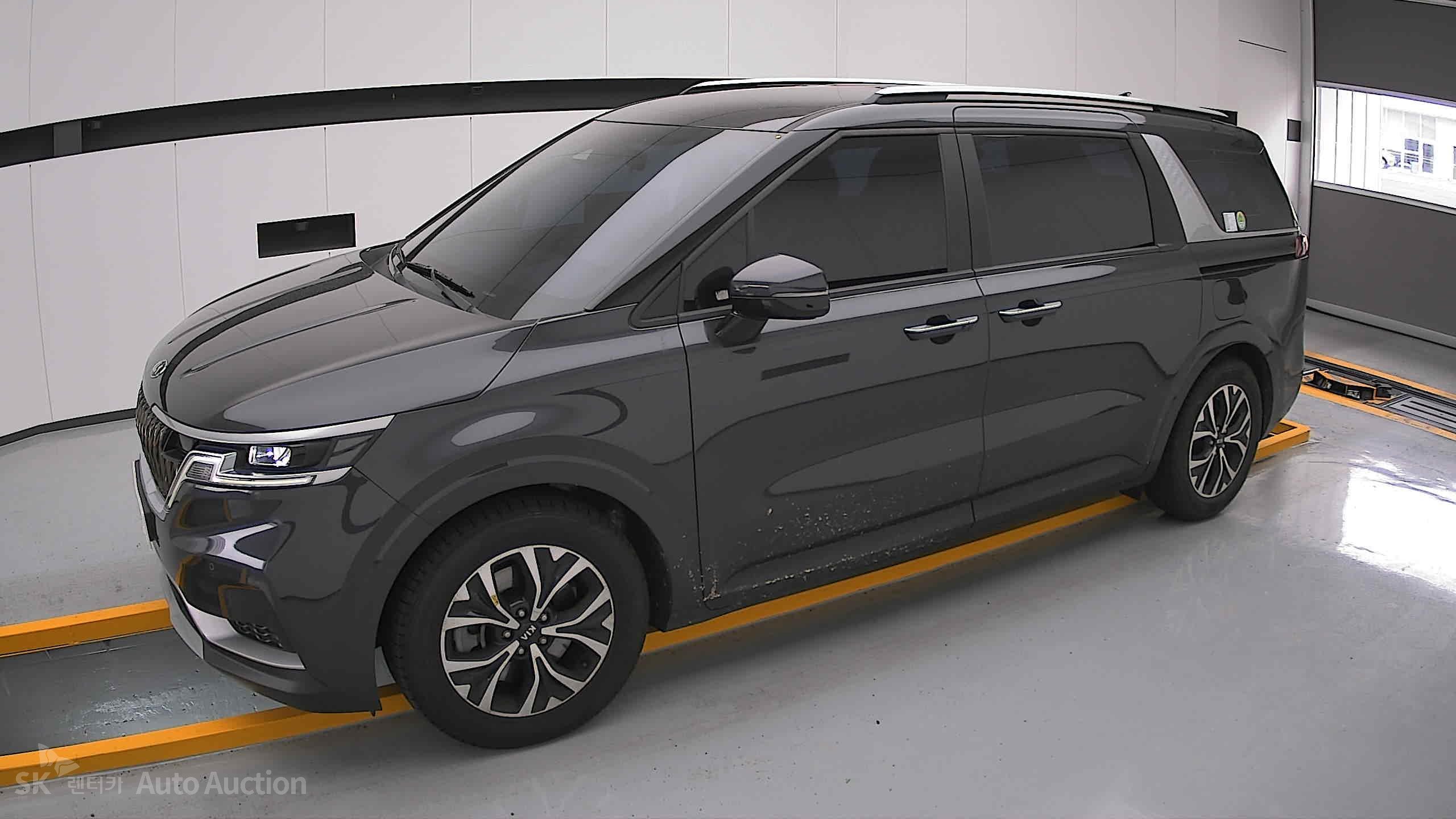 2021 - kia carnival
