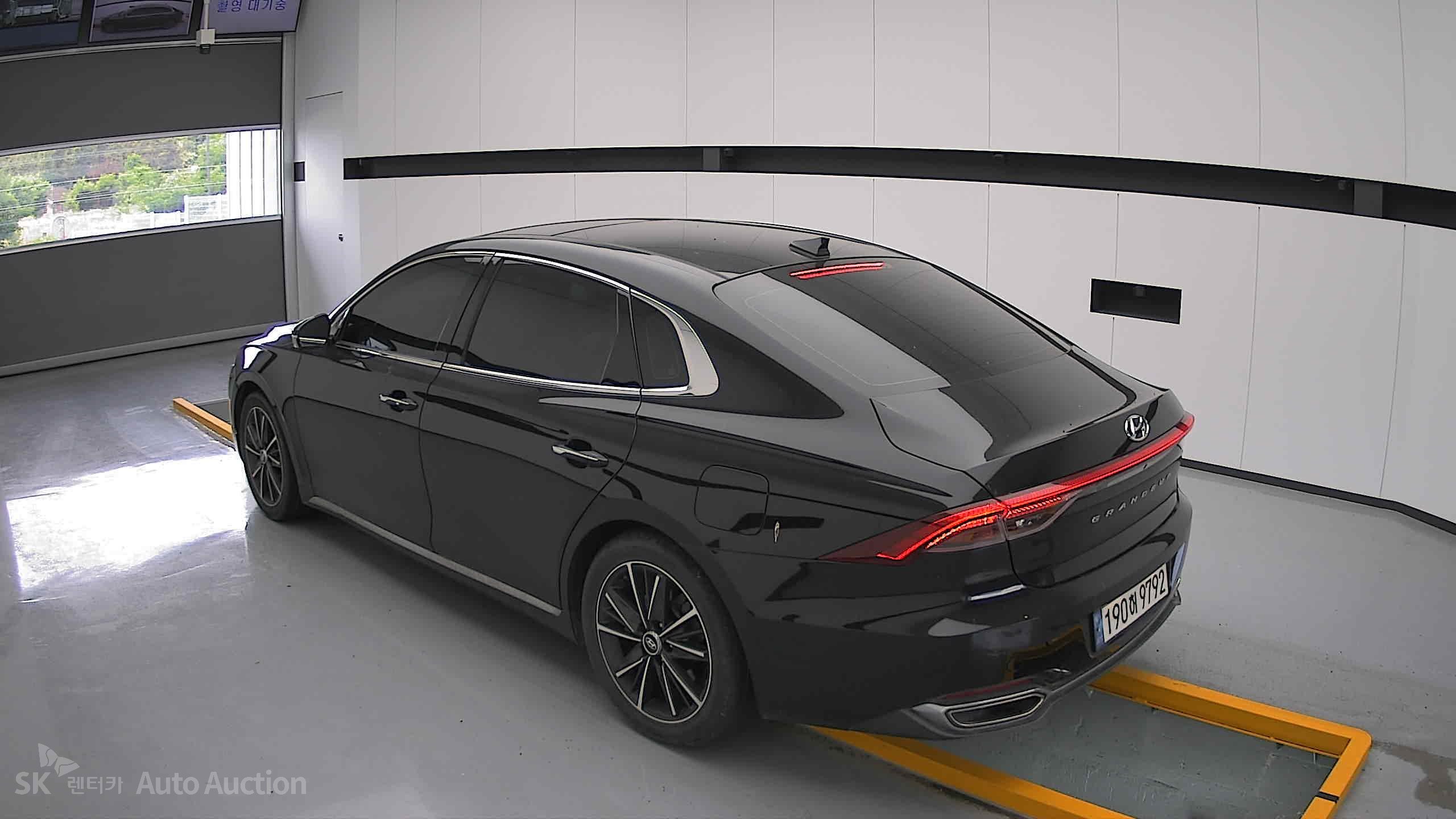 2023 - hyundai grandeur