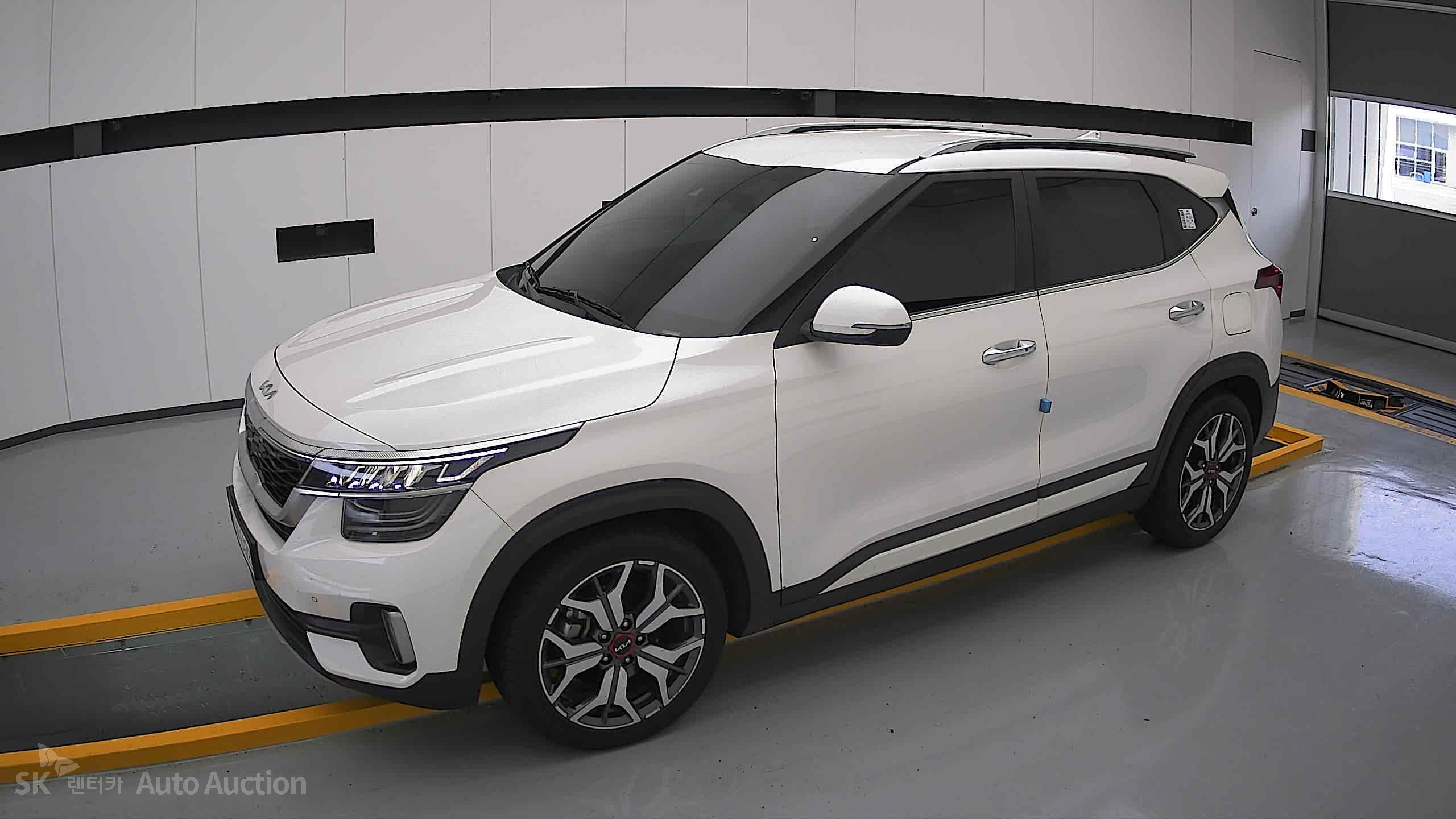 2023 - kia seltos