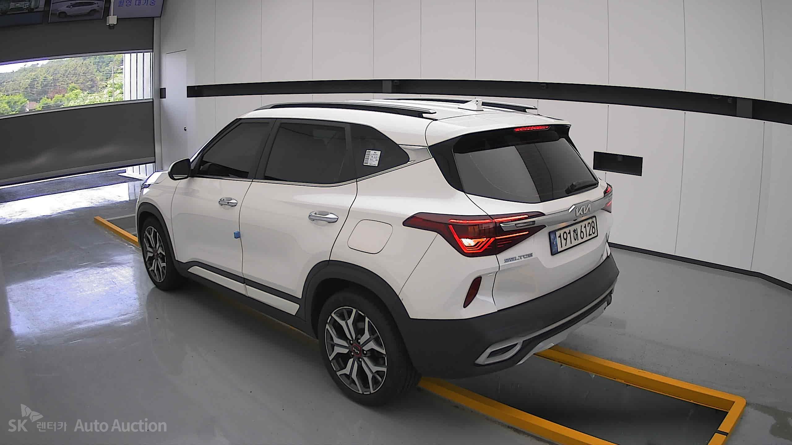 2023 - kia seltos