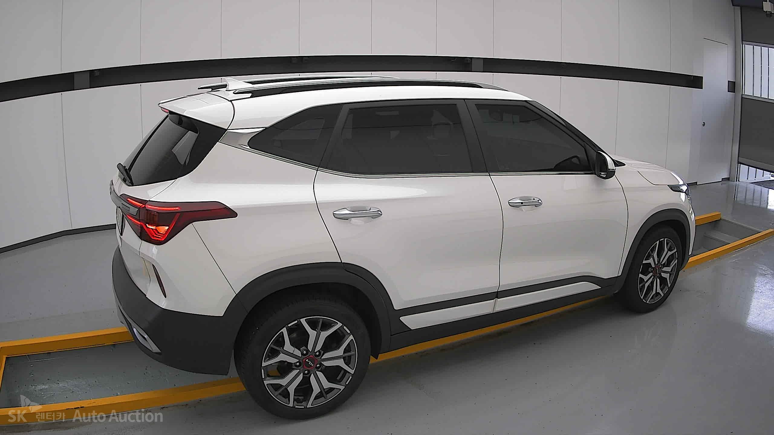 2023 - kia seltos