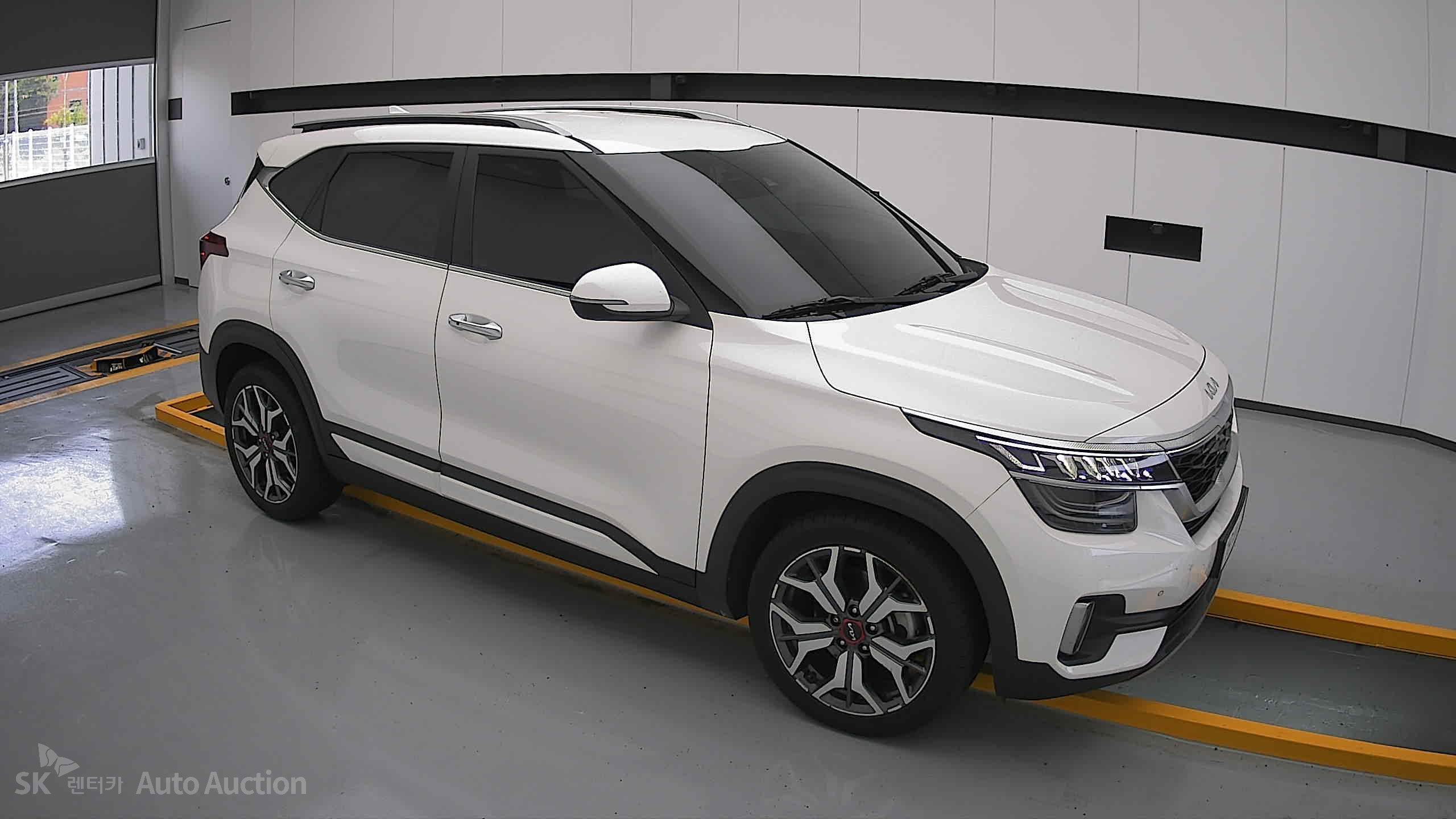2023 - kia seltos