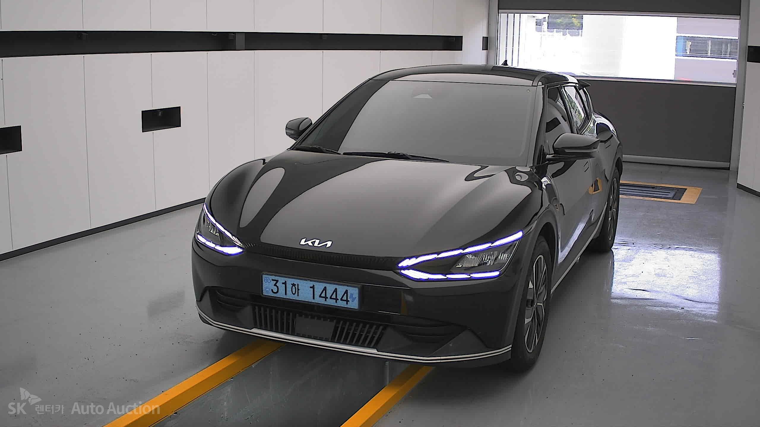 2022 - kia ev6