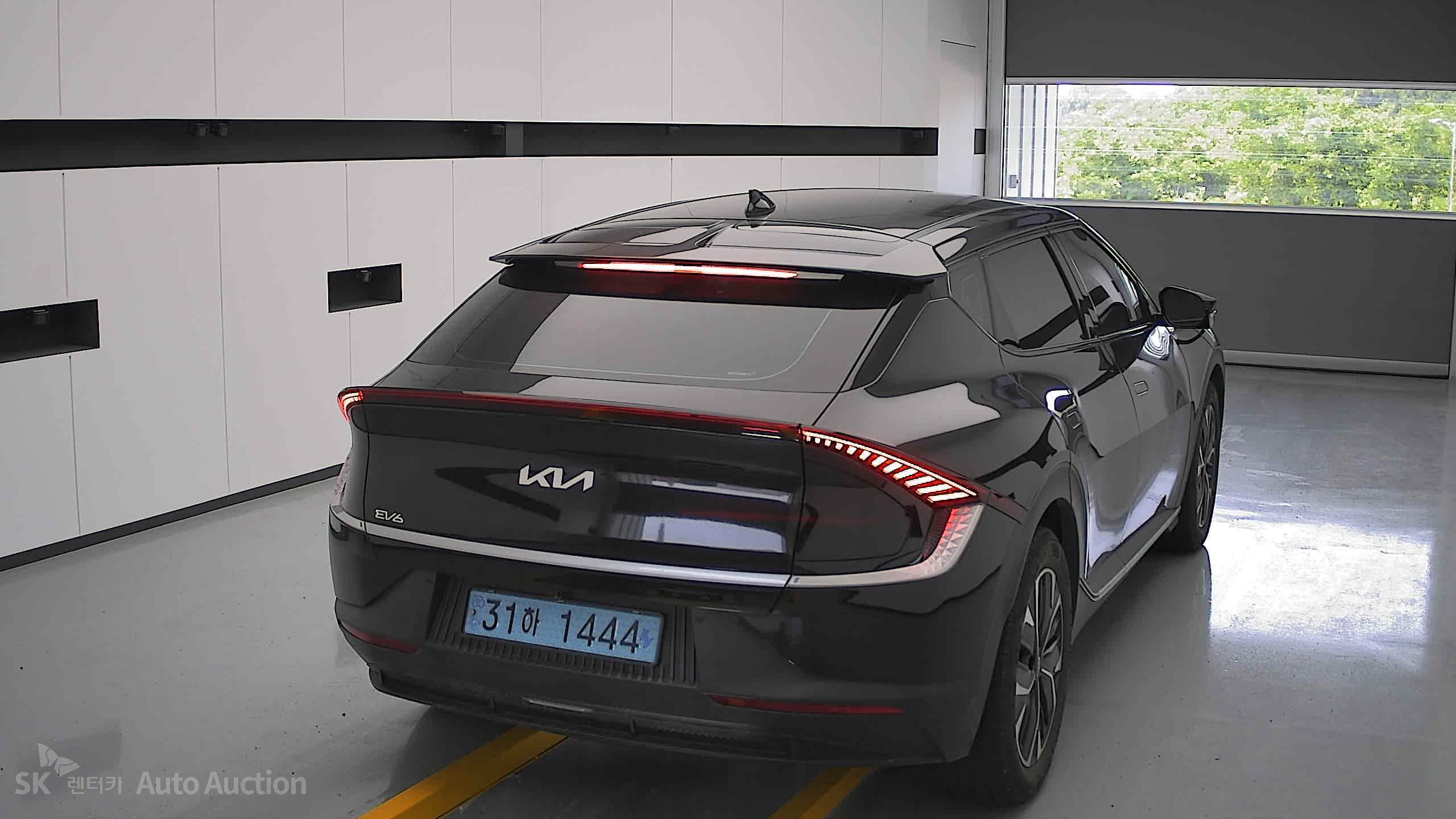 2022 - kia ev6