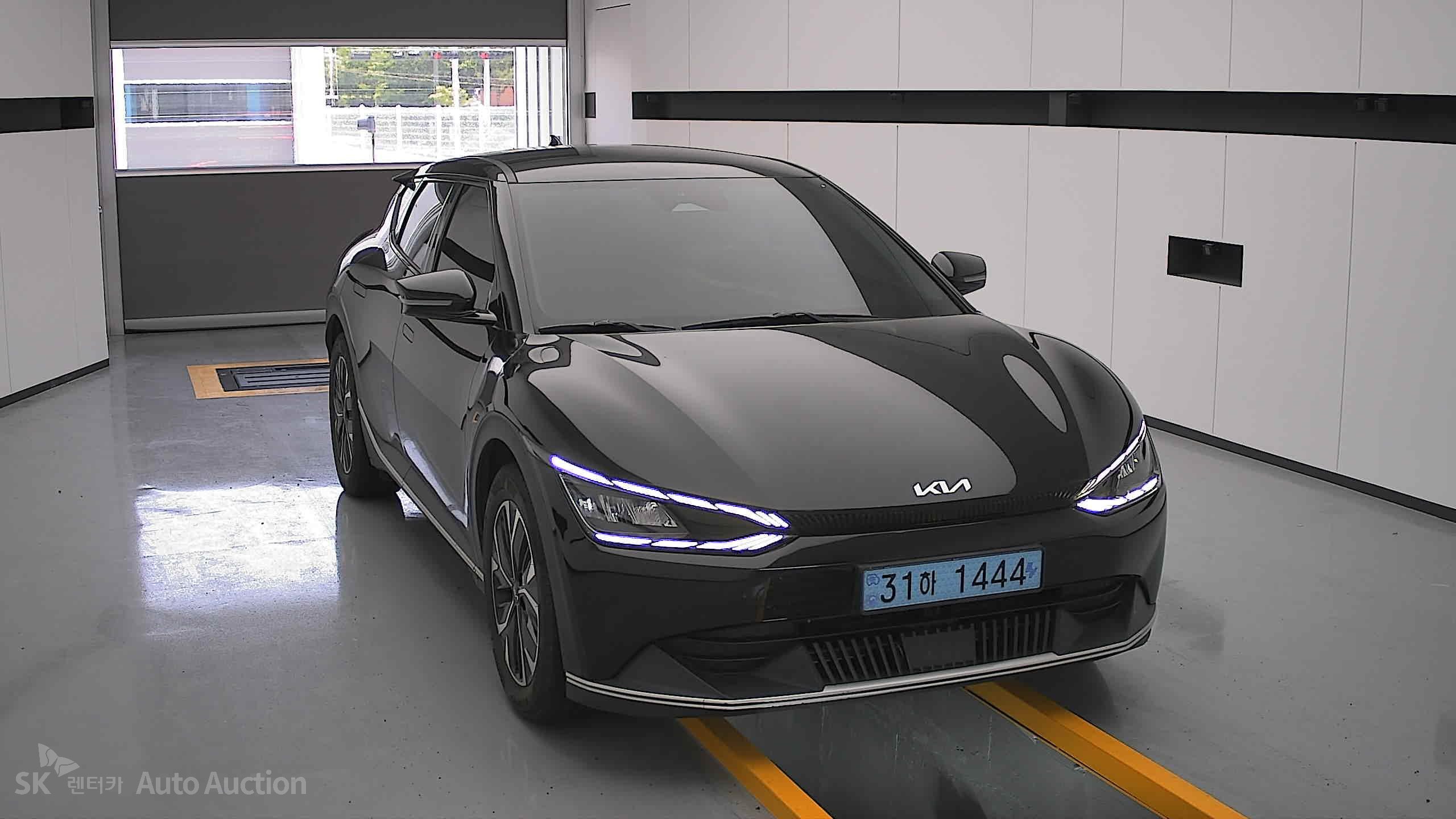2022 - kia ev6