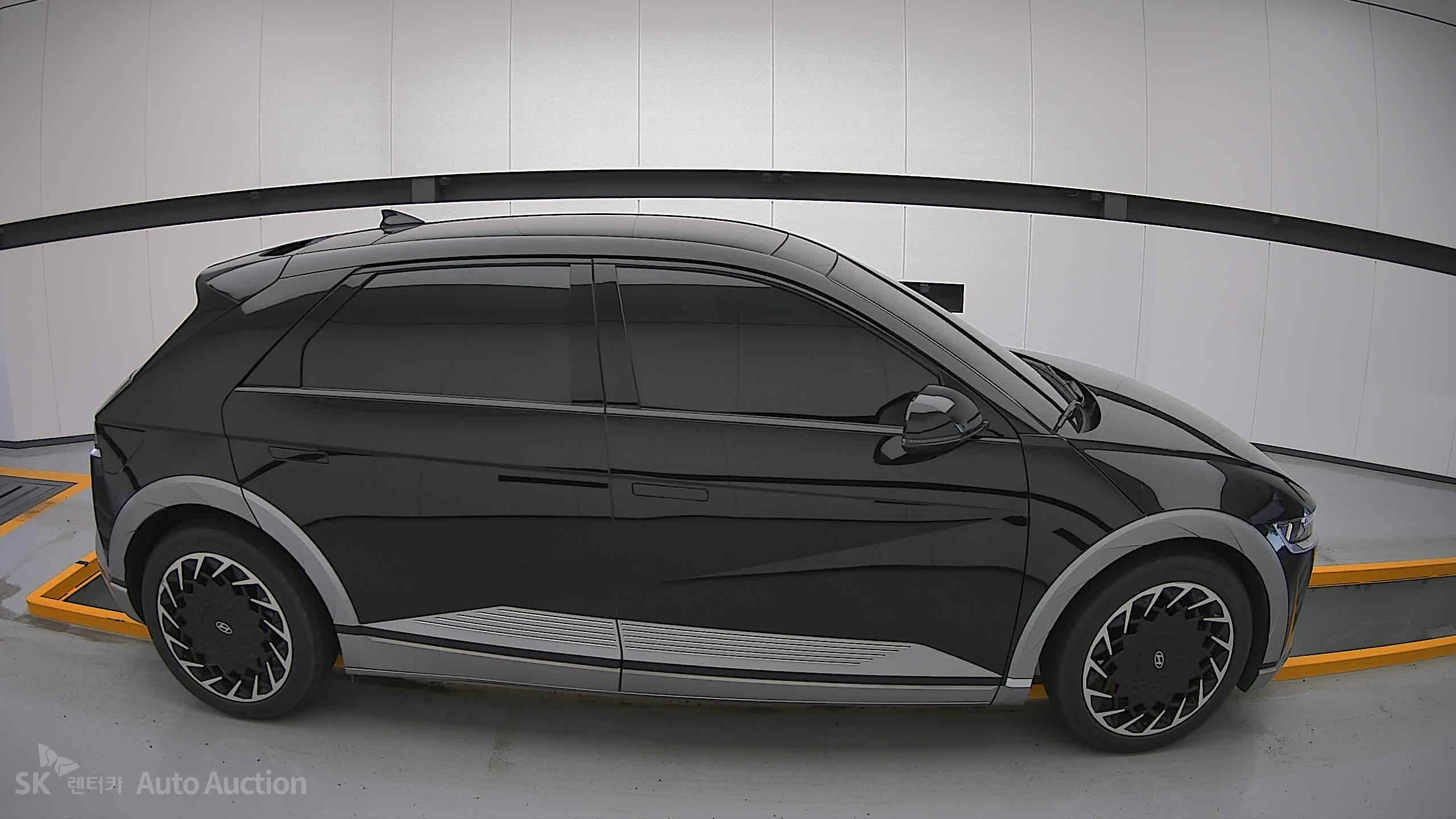 2023 - hyundai ioniq