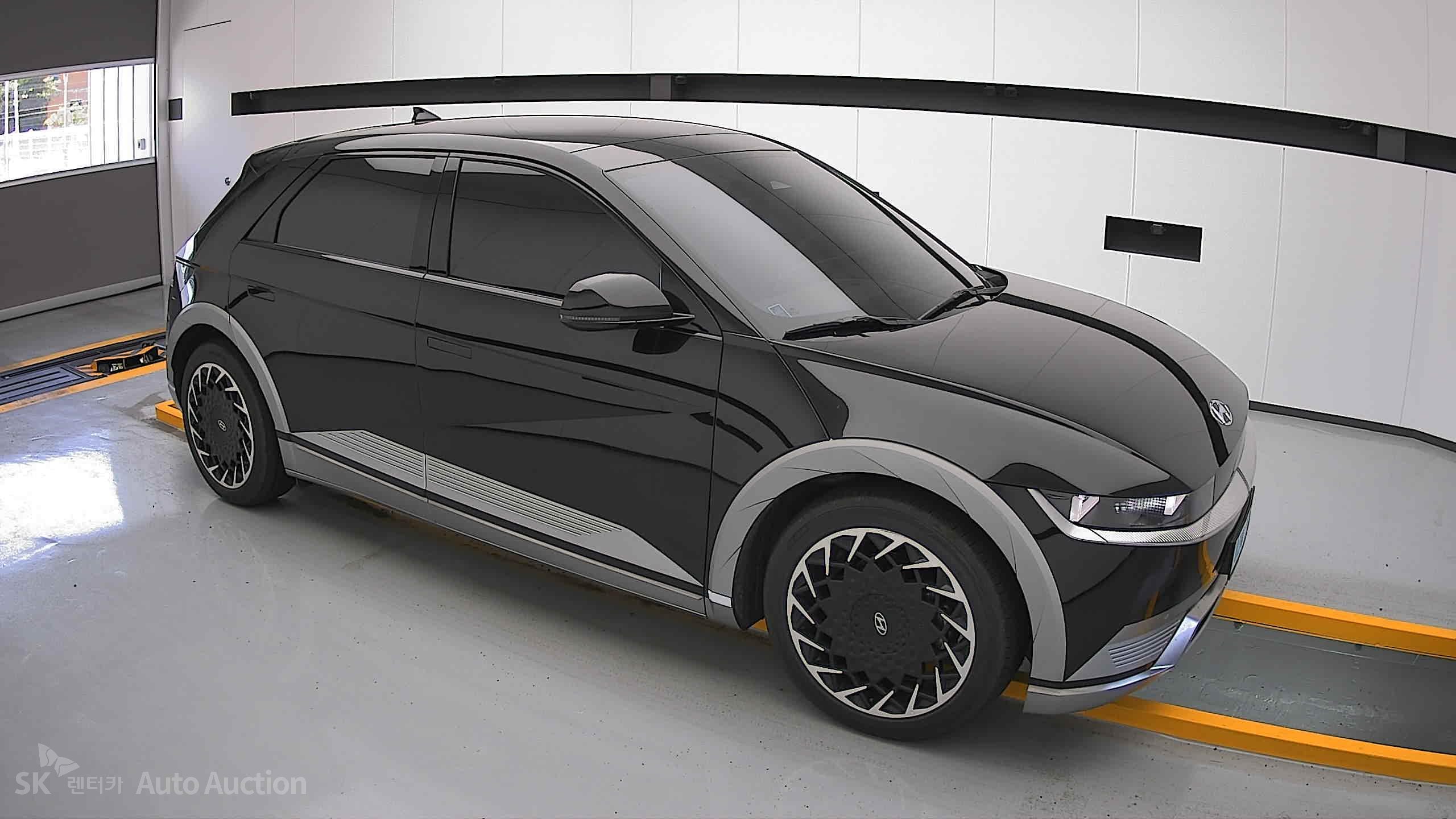 2023 - hyundai ioniq