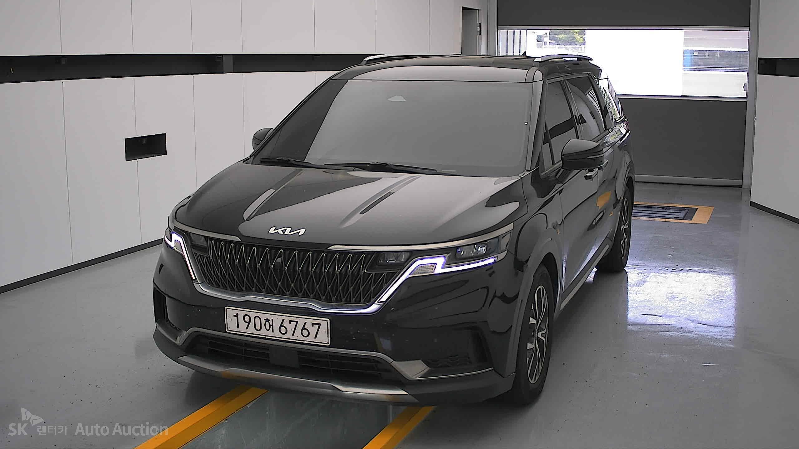 2022 - kia carnival