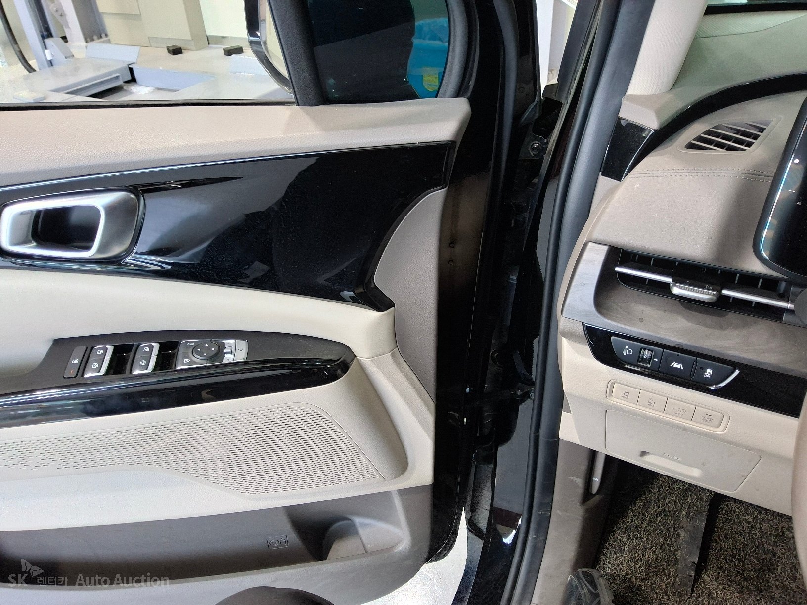2022 - kia carnival
