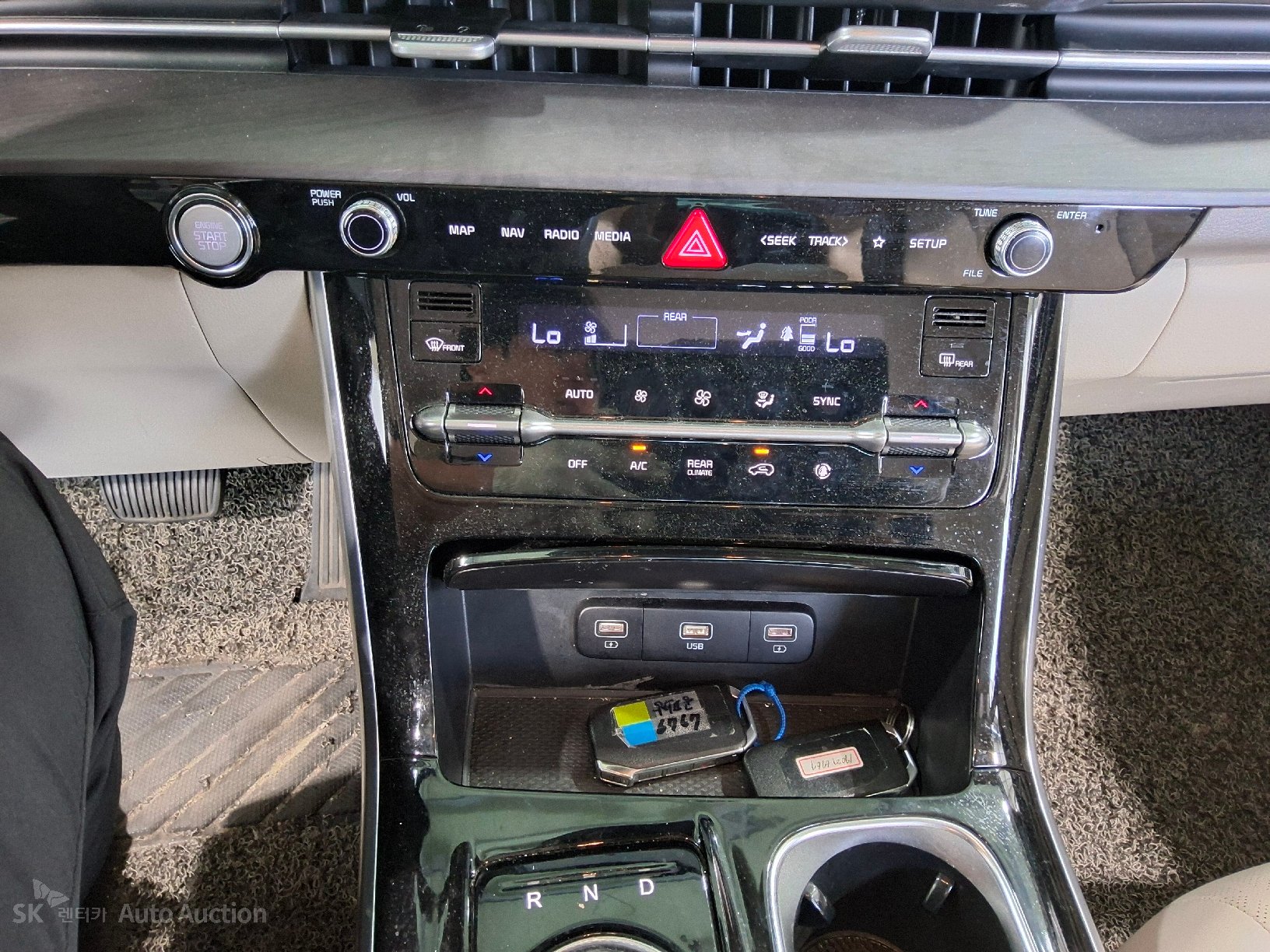 2022 - kia carnival