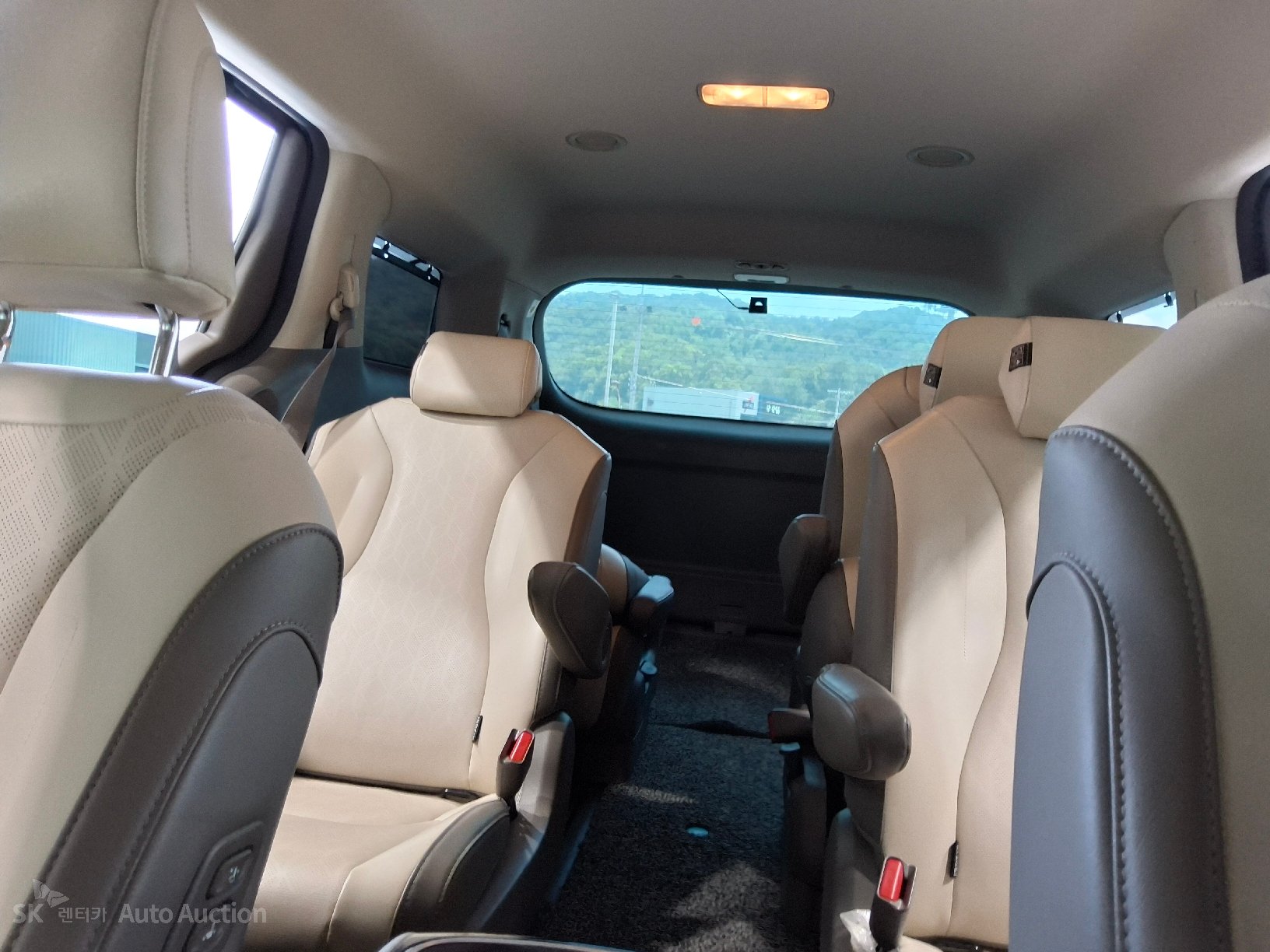 2022 - kia carnival