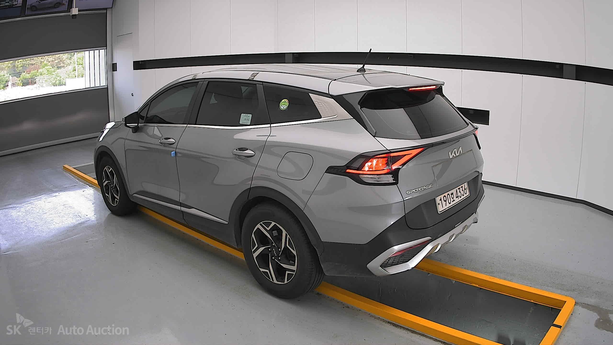 2022 - kia sportage