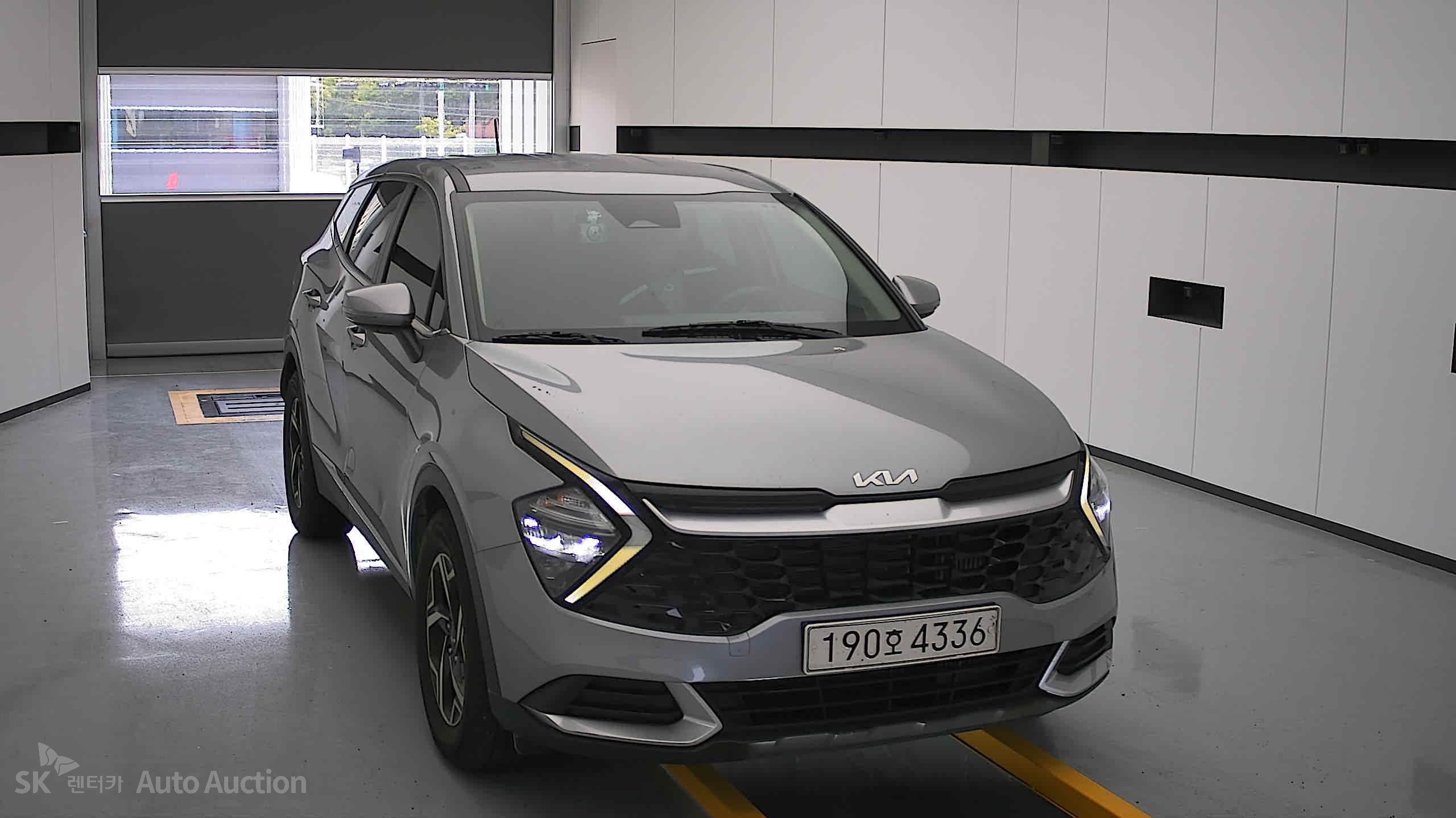 2022 - kia sportage