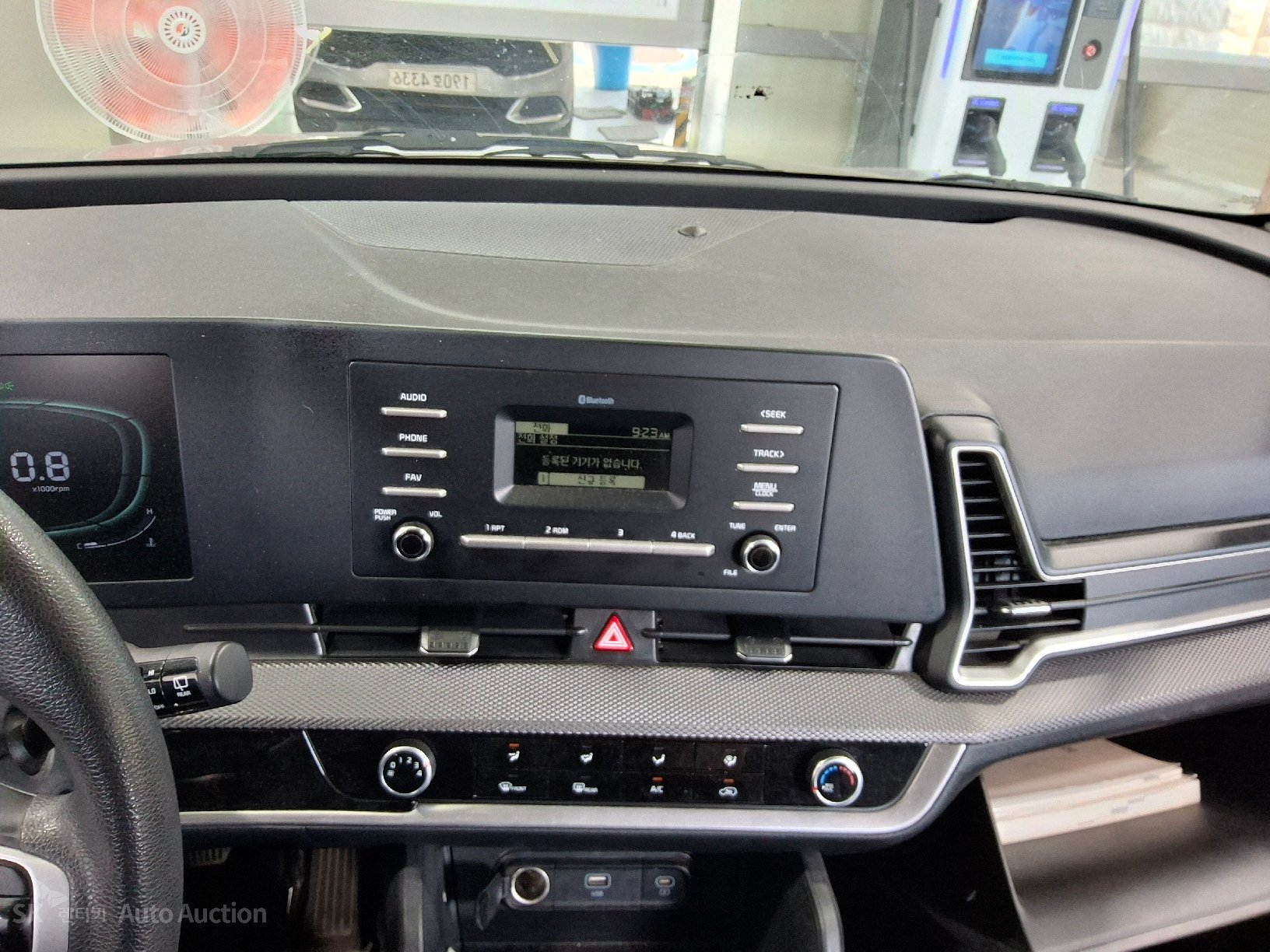 2022 - kia sportage
