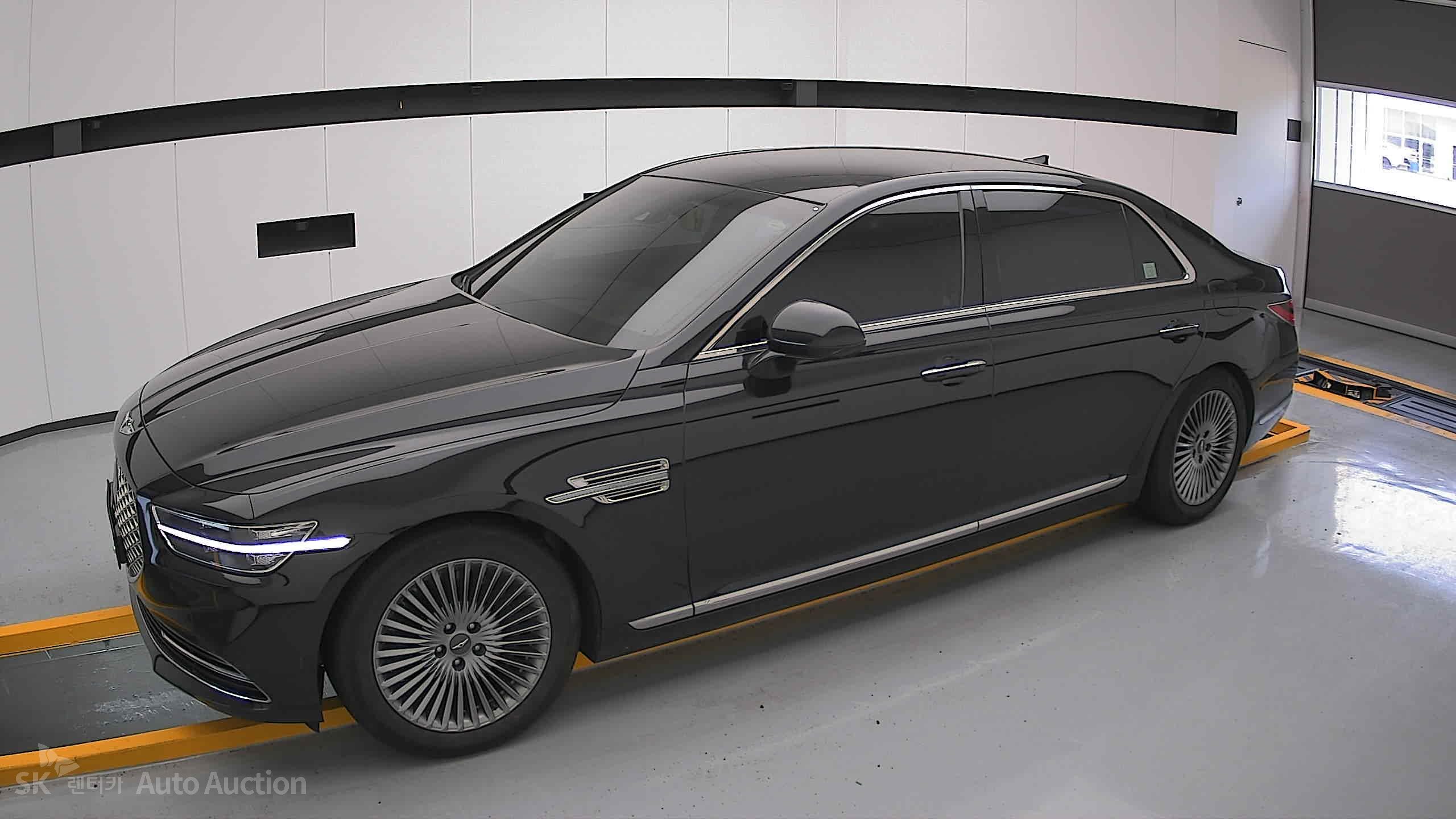 2019 - genesis g90