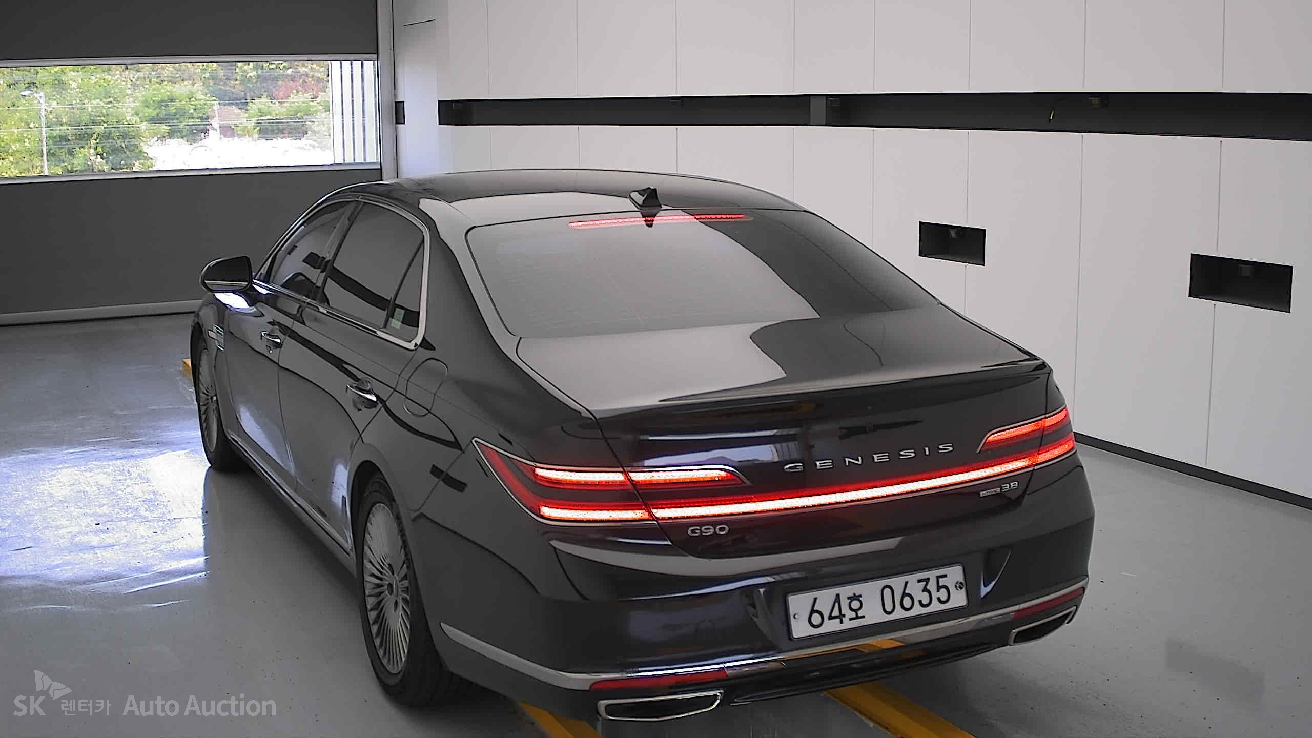 2019 - genesis g90